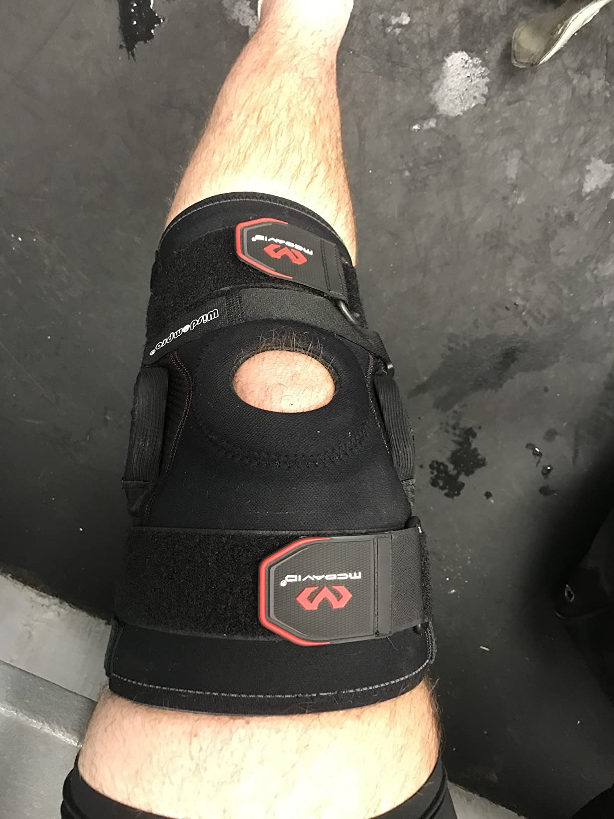 McDavid Knee Brace, Maximum Support with Polycentric Hinges & Cross Straps, Comfortable Compression & Extra Stability customer photo 2