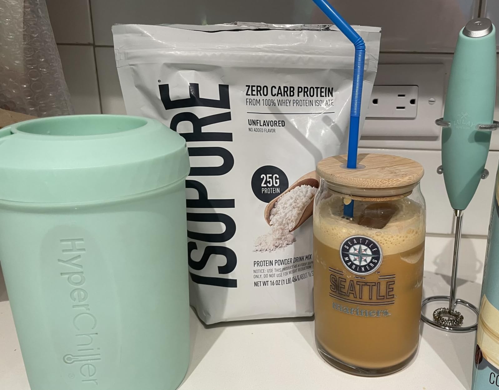 Isopure Zero Carb 100% Pure Whey Isolate Protein Powder, Gluten Free, with Vitamins, Unflavored, 25g Protein Per Serving, 1 Lb, 16 Servings customer photo 1