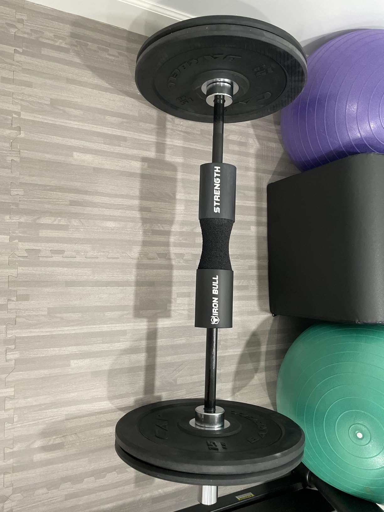 Advanced Squat Pad - Barbell Pad for Hip Thrusts, Squats & Lunges - Neck & Shoulder Squat Bar Pad Cushion Support Foam for Extra Comfort customer photo 2