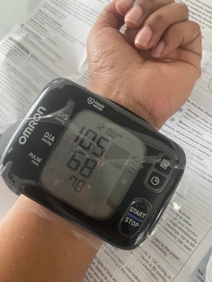 OMRON 7 Series Wireless Wrist Blood Pressure Monitor for Home Use - #1 Doctor & Pharmacist Recommended Brand - Clinically Validated - Connect App customer photo 1