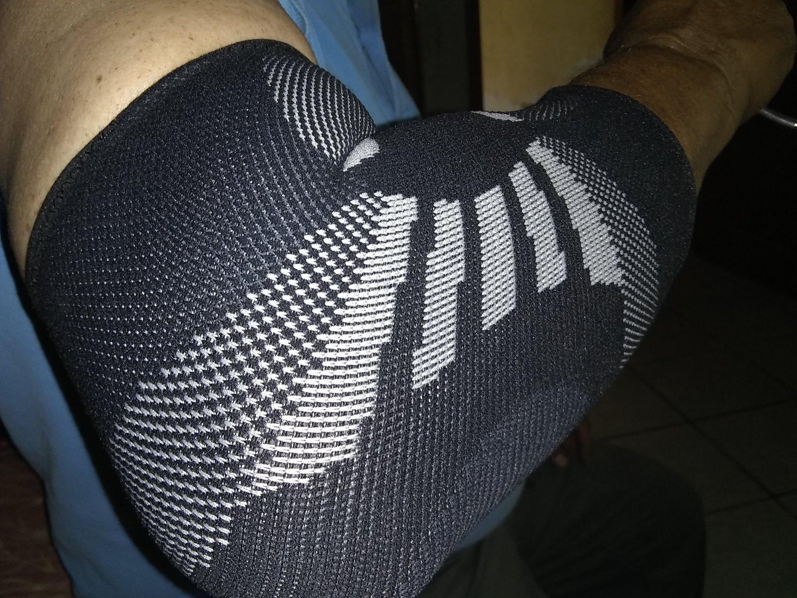 Nordic Lifting Elbow Compression Sleeves for Weightlifting and Fitness customer photo 2