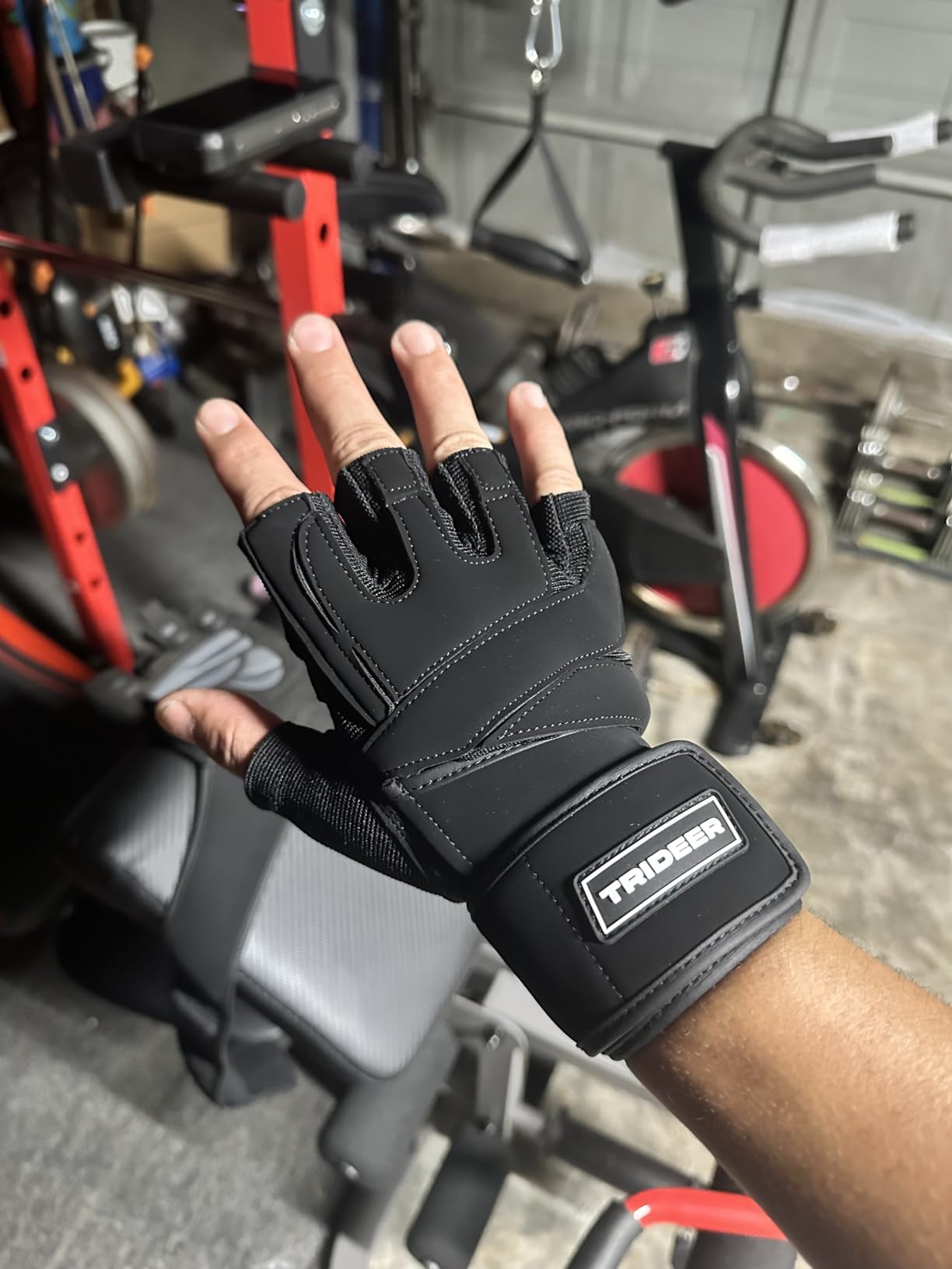 Trideer Weight Lifting Gloves for Men, Workout Gloves with Wrist Wrap Support customer photo 2
