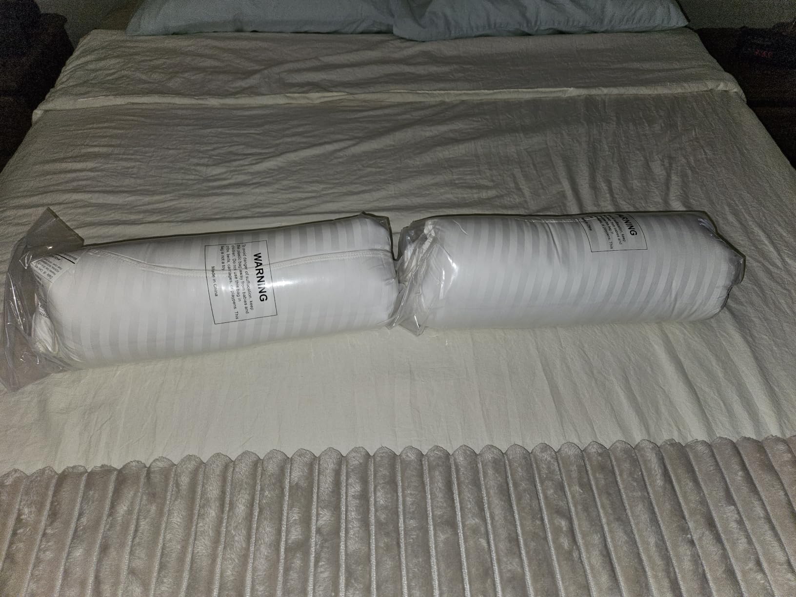 Beckham Hotel Collection Bed Pillows Standard/Queen Size Set of 2 - Original Soft Down Alternative Pillow for Sleeping - Soft Support for Back, Stomach or Side Sleepers customer photo 1