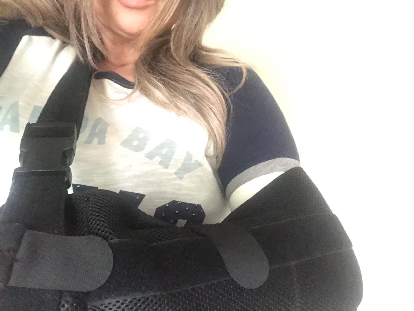 Vive Shoulder Abduction Sling - Immobilizer for Injury Support - Pain Relief Arm Pillow for Rotator Cuff, Sublexion, Surgery, Dislocated, Broken Arm customer photo 2