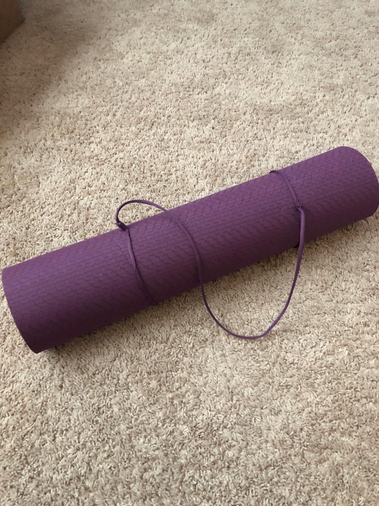 IUGA Yoga Mat Thick Non Slip Anti-tear Pilates Mat Eco Friendly Hot Yoga Mat (72