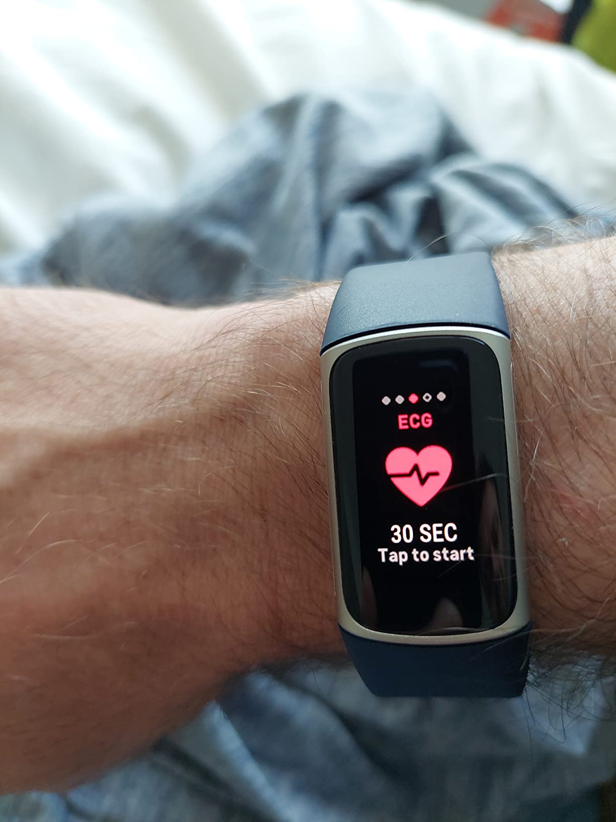 Fitbit Inspire HR Heart Rate and Fitness Tracker, One Size (S and L Bands Included) customer photo 2