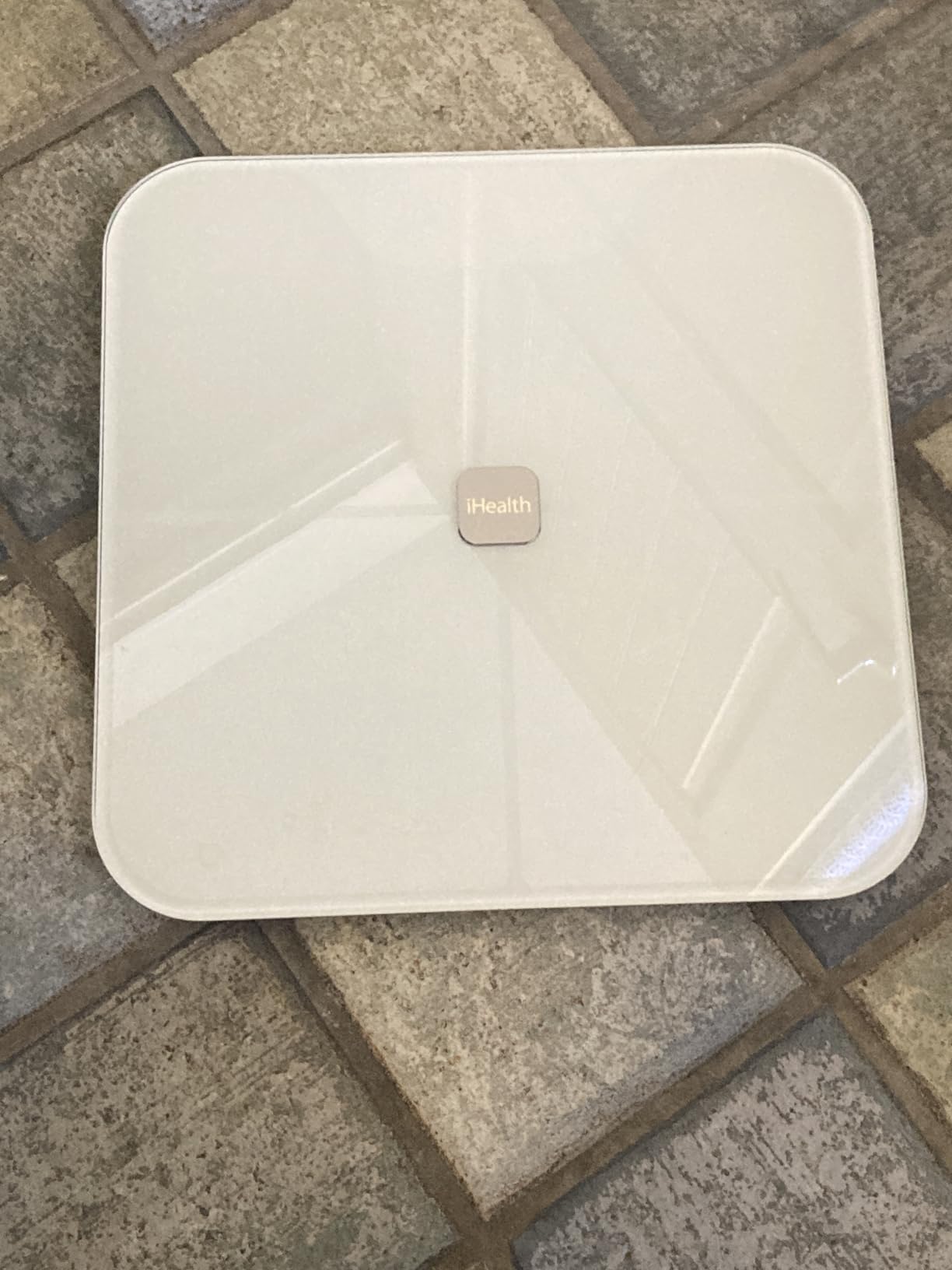 iHealth Nexus Smart Scale for Body Weight Bluetooth, Digital Bathroom Scale Body Fat and Muscle, Body Composition Monitor Health Analyzer for BMI Compatible for iOS & Android Accurate to 0.1lb-White customer photo 1