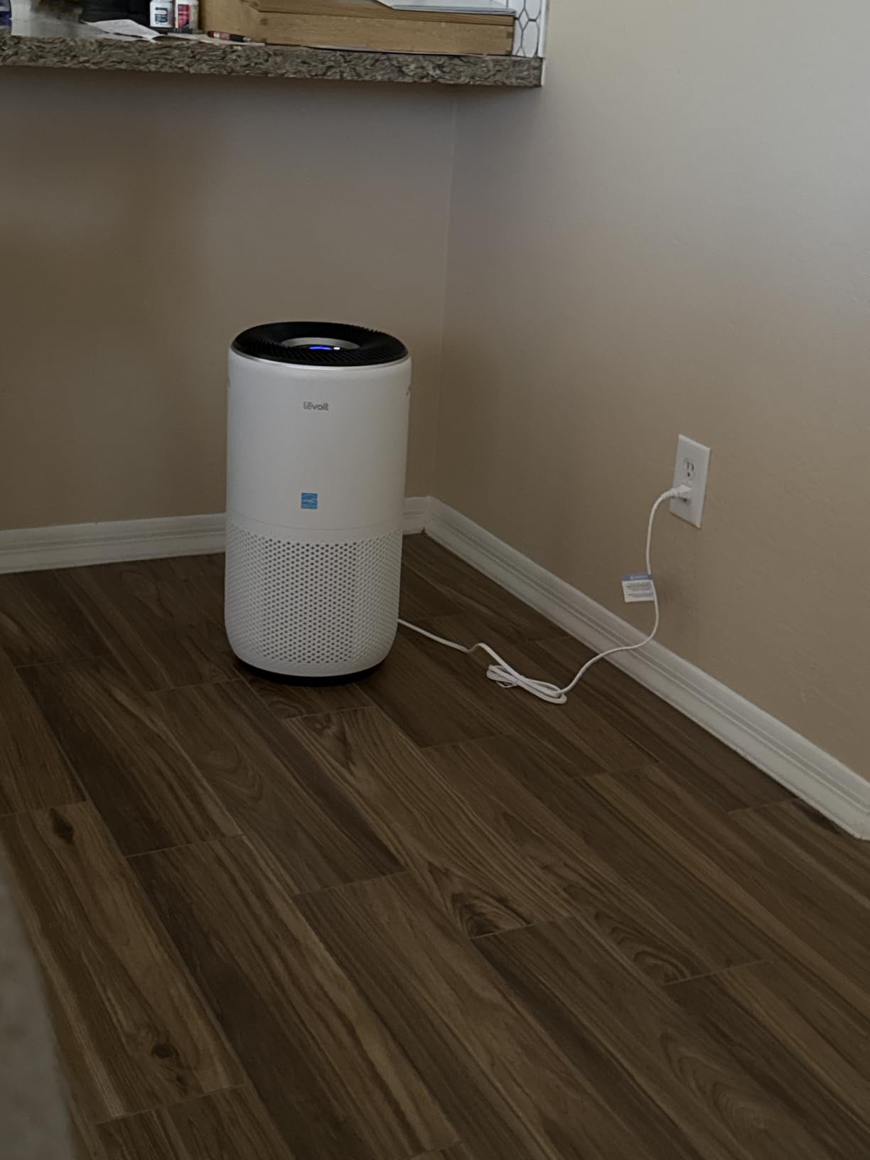LEVOIT Air Purifiers for Home Large Room Up to 1733 Ft² With HEPA Sleep Mode, AHAM VERIFIDE, Auto Mode, Air Quality Monitor, Smart WiFi, 3-in-1 Filter For Pet Allergy, Smoke, Dust, Core 400S-P, White customer photo 2