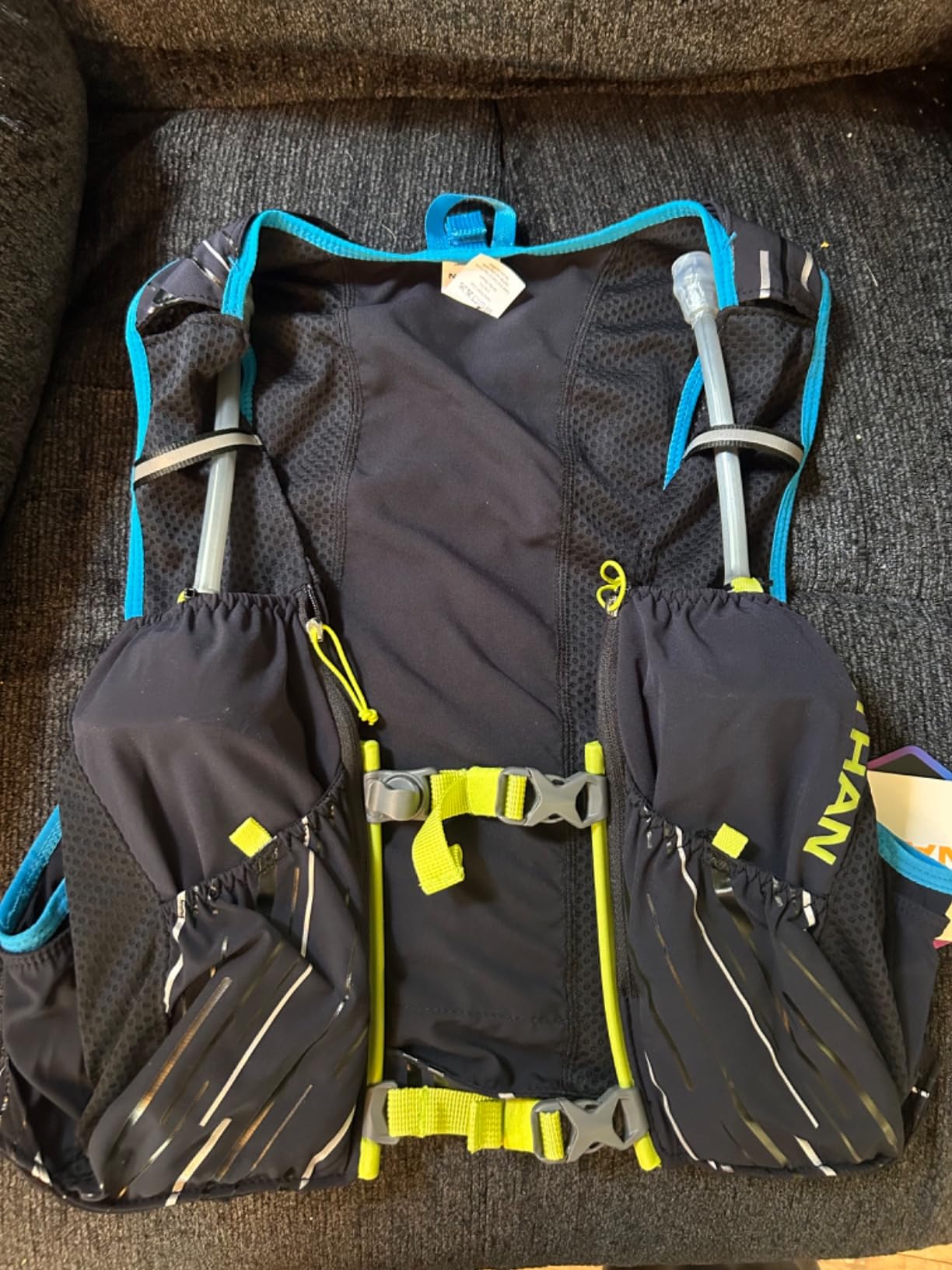 Nathan Men's Pinnacle Race Vest 4L Hydration Pack, Two 20 oz Soft Flasks customer photo 1