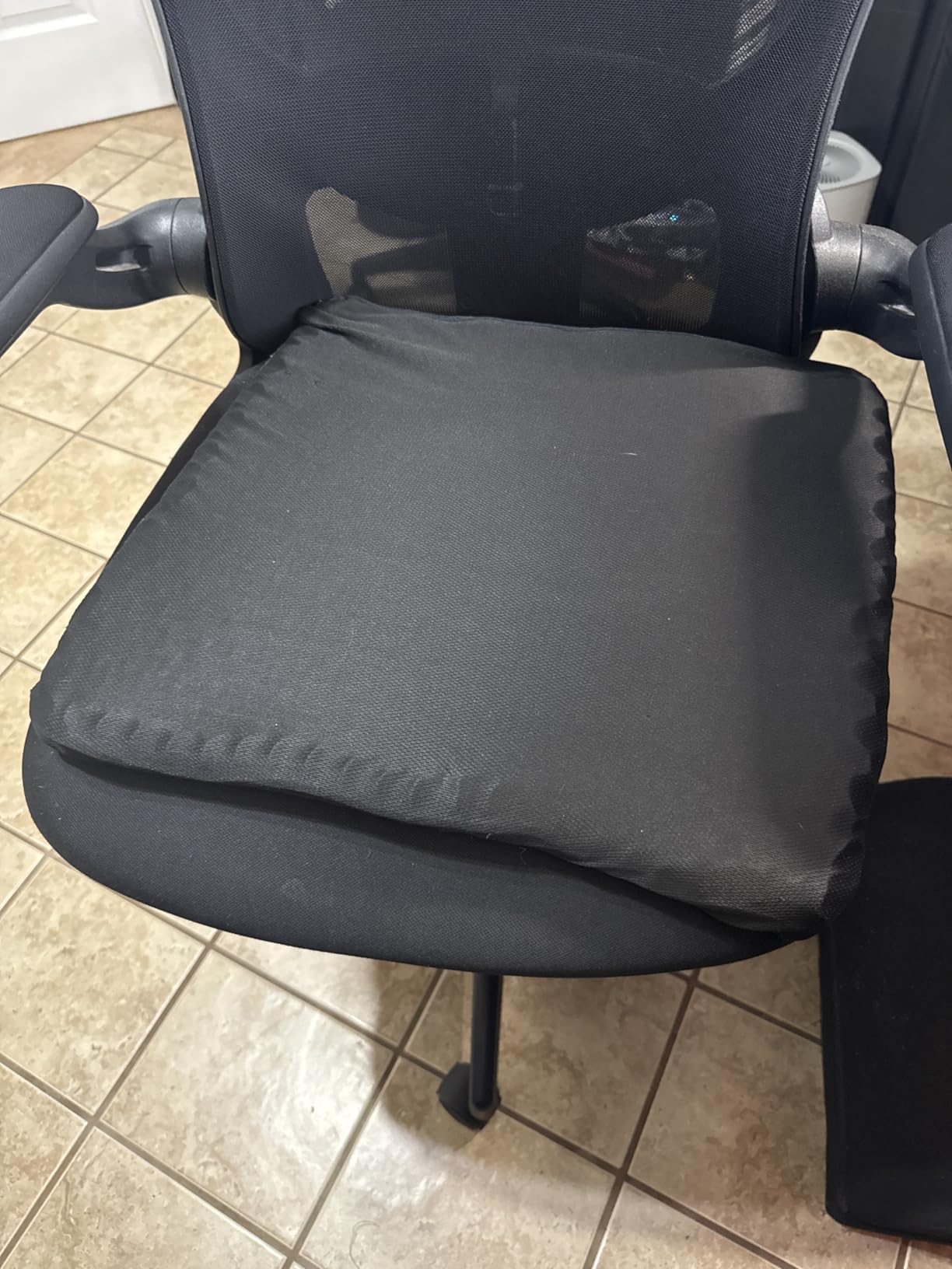 Gel Seat Cushion for Long Sitting, Gel Chair Cushion (Large & Thick) | Gel Cushion for Wheelchair, Soft & Breathable, Gel Chair Cushion for Hip Pain, Seat Cushion for Office Chair (Black Cover) customer photo 2