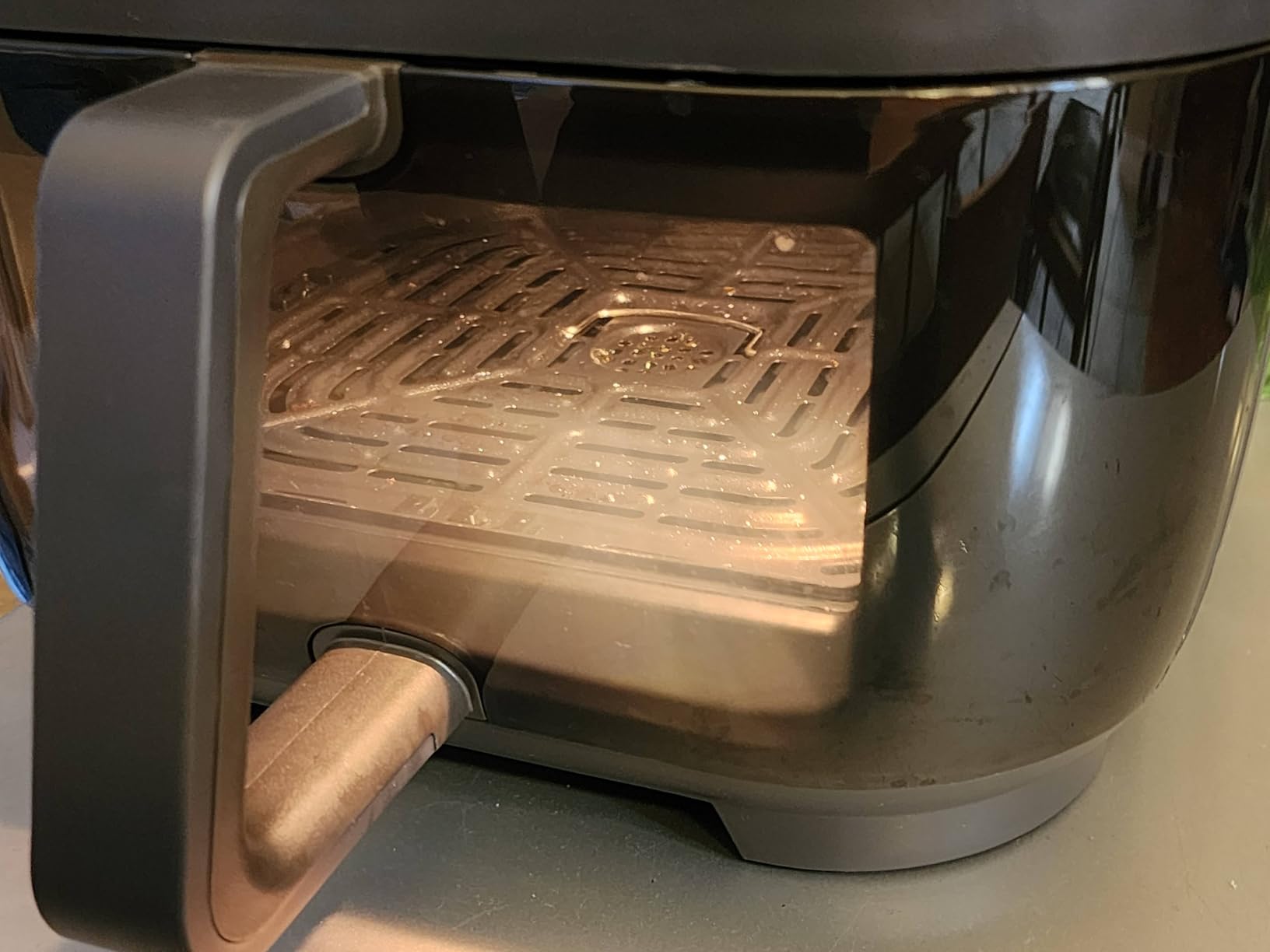 Instant Pot Vortex Plus 6QT ClearCook Air Fryer, Clear Windows, Custom Program Options, 6-in-1 Functions, Crisps, Broils, Roasts, Dehydrates, Bakes, Reheats, from the Makers of Instant Pot, Black customer photo 1