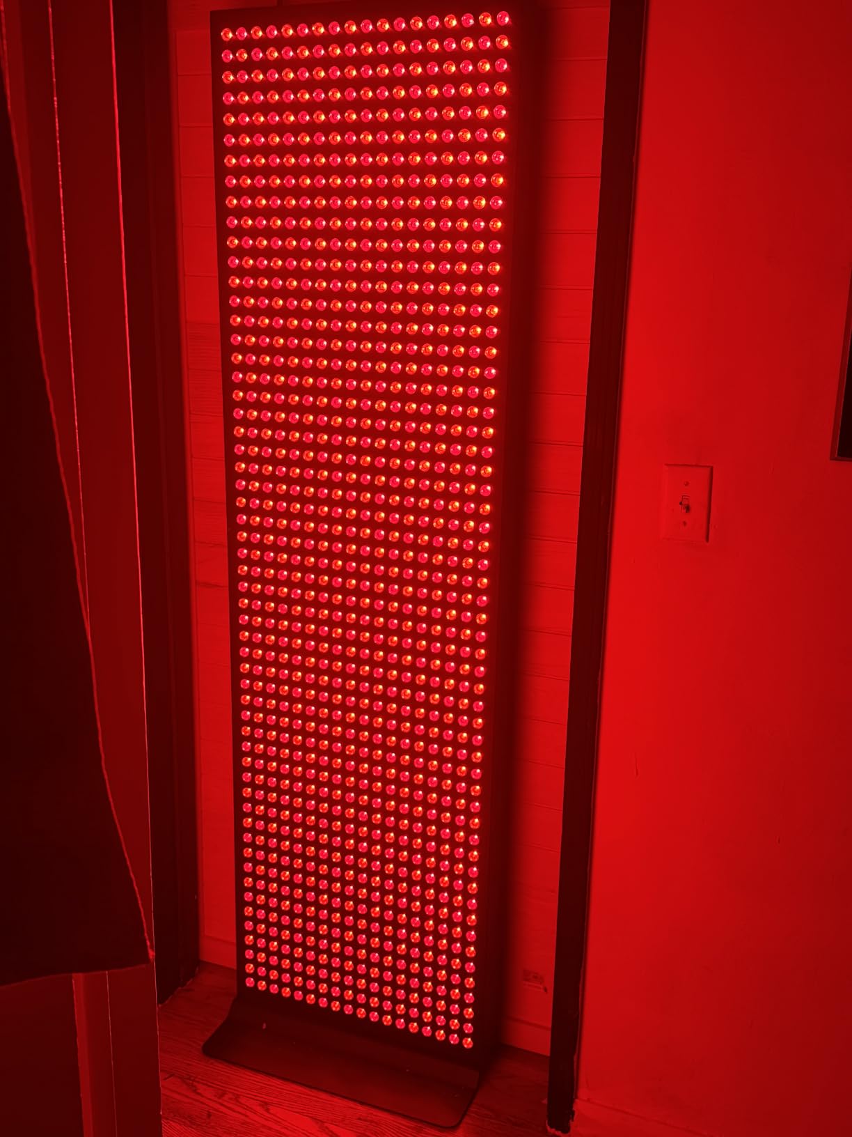 EXESAS Red Light Therapy Device for Full Body, 630nm, 660nm, 810nm & 850nm, Near Infrared Dual-Chip Clinical Grade LED Panel for Smooth Skin, Weight, Pain and Overall Wellness (120LED) customer photo 1