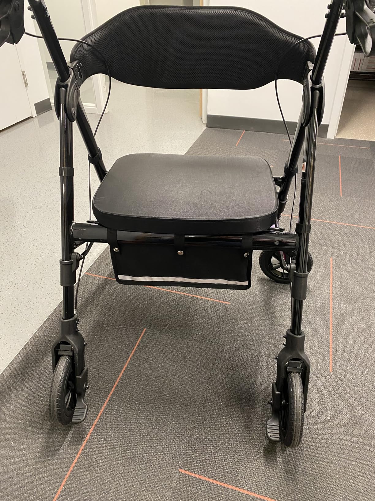 Rollator Walker with Seat, 450Lb Rolling Walker, Extra-Wide Heavy-Duty Rollator Walker with Seat and Brakes for Seniors and Adults Bariatric with Large Aluminum (Champagne) | Sturdy Aluminum Frame, Foldable, Adjustable Height customer photo 2