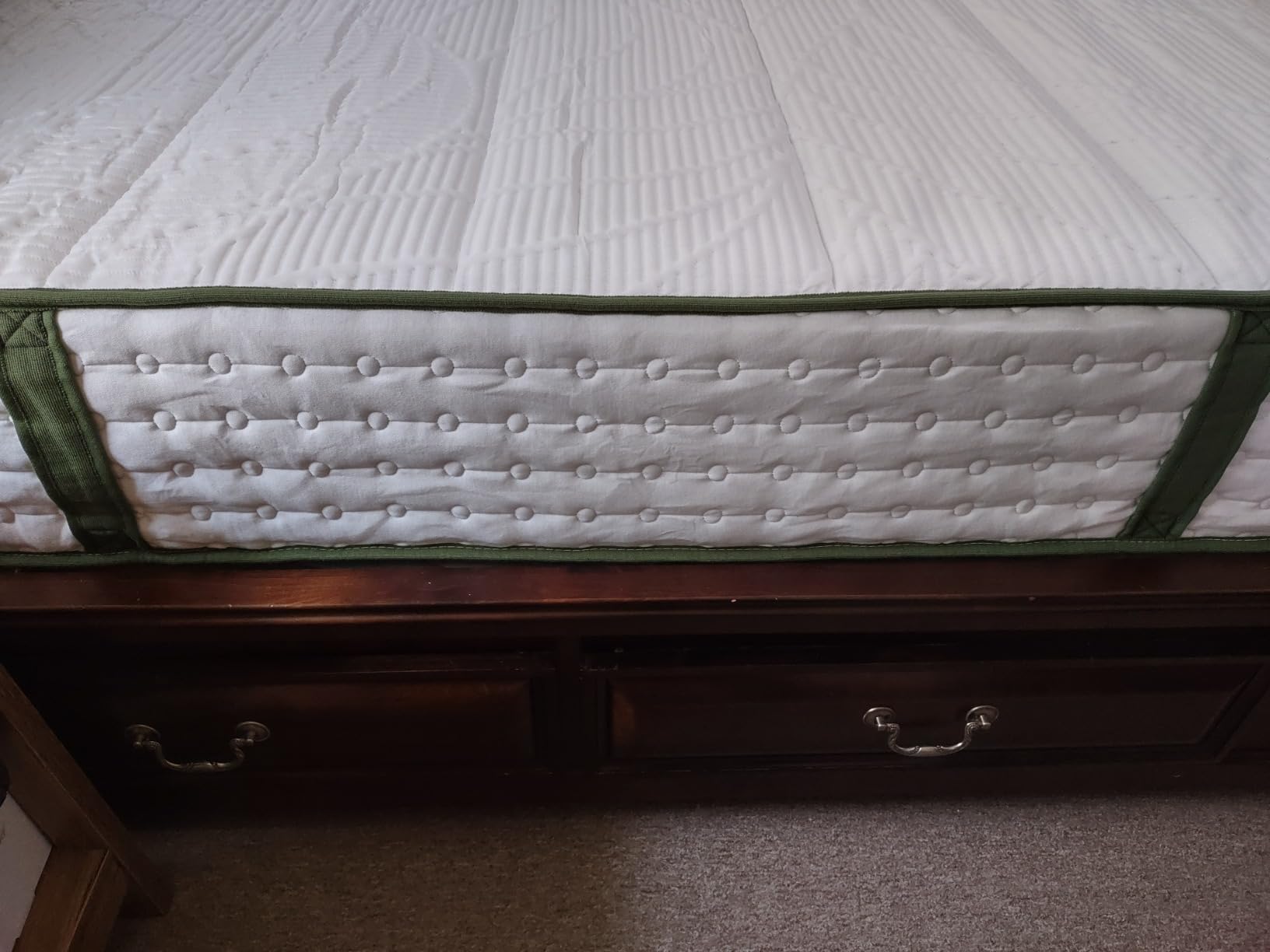 AWARA Natural Hybrid King Mattress 10 Inch - Certified Natural Latex - Sustainable New Zealand Wool - Steel Springs - 365-Night Trial, White customer photo 1