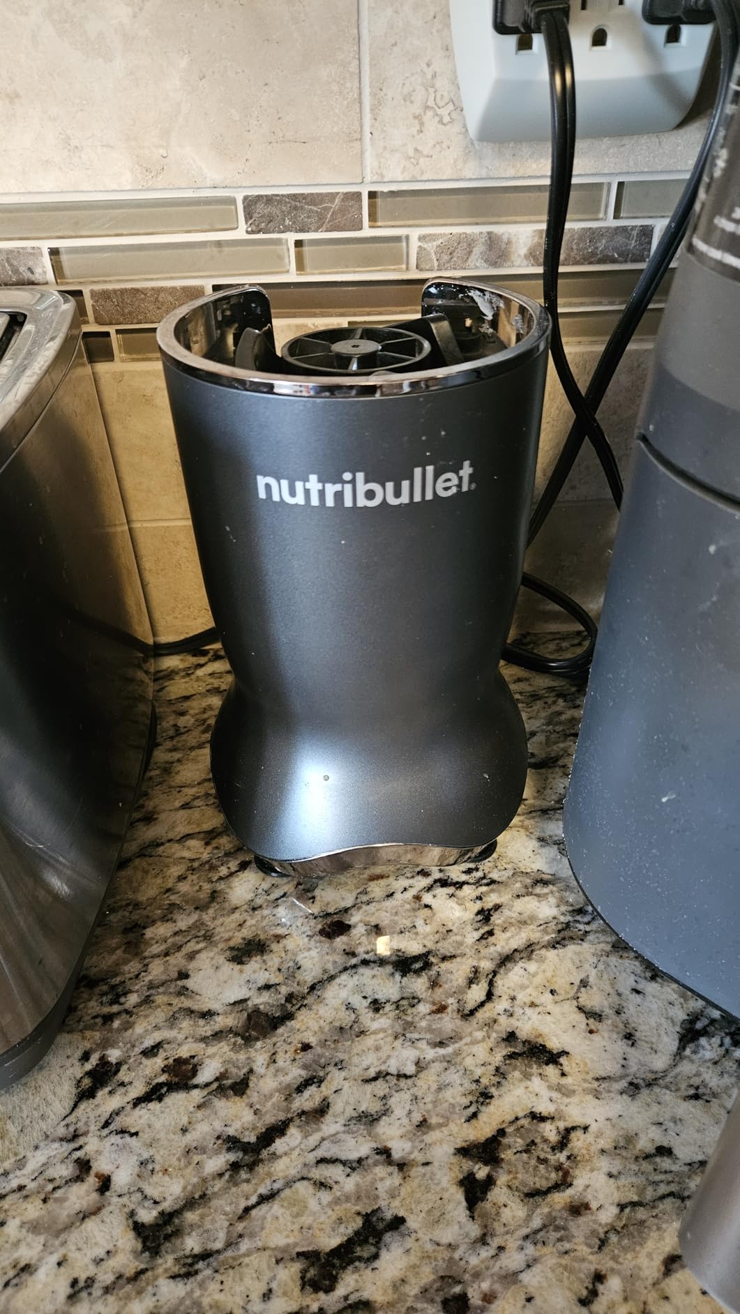 NutriBullet Ultra Personal Blender, 1200W, Quietest Single-Serve Blender with Titanium Coated Blades, Gray customer photo 2