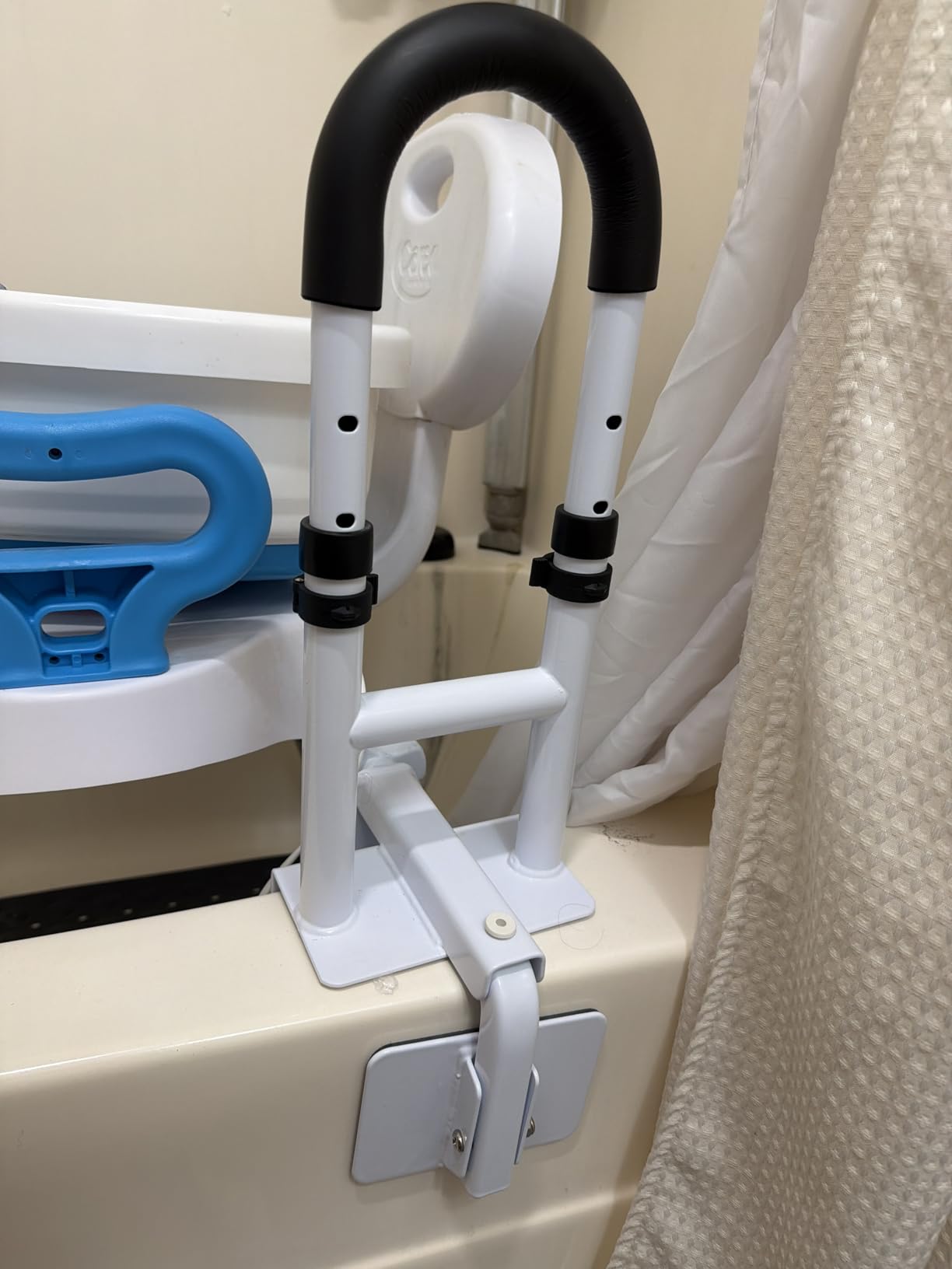 Vaunn Medical Adjustable Height Bathtub Safety Rail, Extra-Height 17-20 in Tall Extension ADA Compliant Shower Grab Bar Handle for Elderly and Disabled, Secure Locking Tub Clamp, 300 lbs customer photo 1