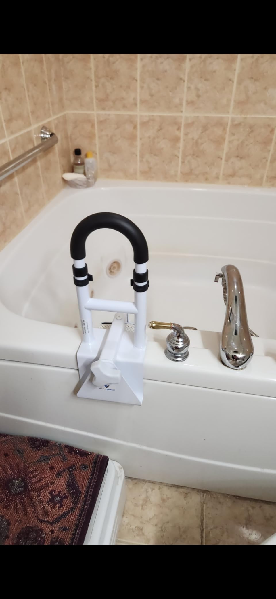 Vaunn Medical Adjustable Height Bathtub Safety Rail, Extra-Height 17-20 in Tall Extension ADA Compliant Shower Grab Bar Handle for Elderly and Disabled, Secure Locking Tub Clamp, 300 lbs customer photo 2