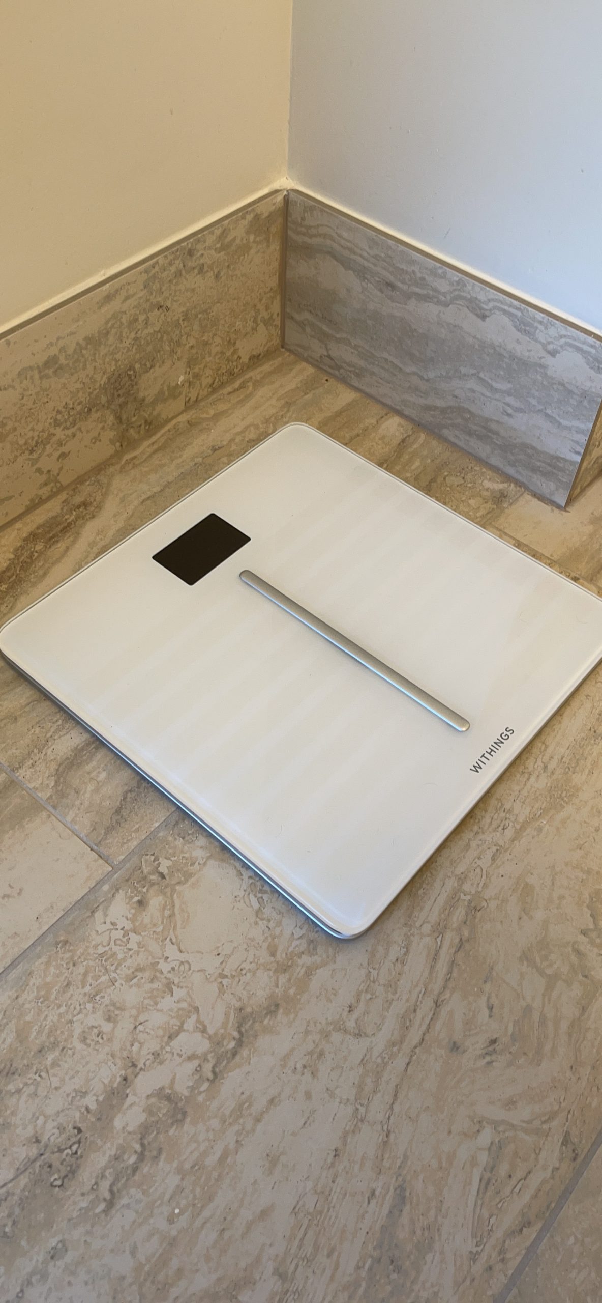 Withings Body Scan - Smart Scale with Segmental Body Composition Analysis, Weighing Scales Body Weight & Vascular Age, Visceral Fat, Heart Rate, iOS/Android customer photo 2