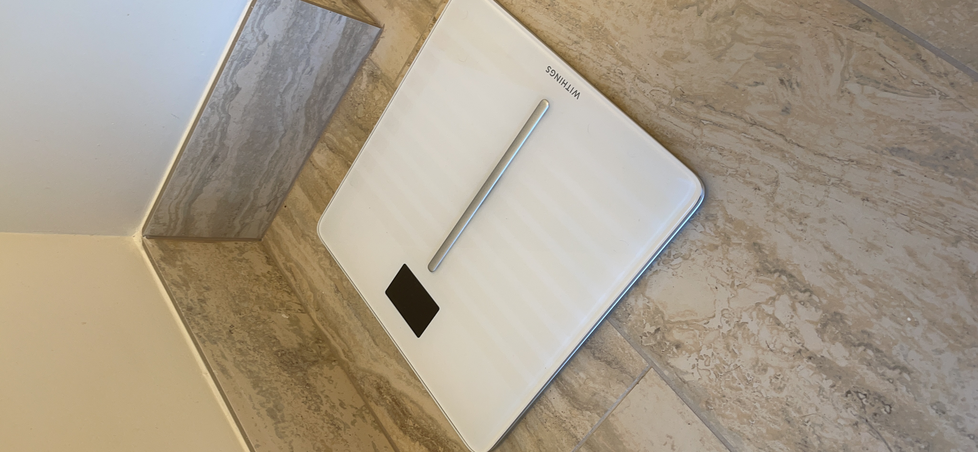 WITHINGS Body Scan - Smart Scale with Segmental Body Composition Analysis, Weighing Scales Body Weight & Vascular Age, Visceral Fat, Heart Rate, iOS/Android, Black customer photo 2