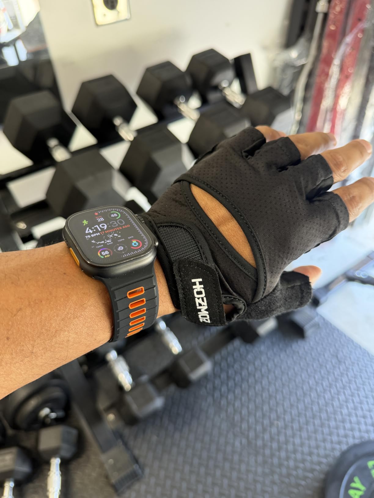 HOZMOZ Ventilated Weight Lifting Gloves, Thick Padded Workout Gym Gloves with Full Palm Protection & Grip & Shock Absorption for Women & Men's Fitness Exercise Training customer photo 2