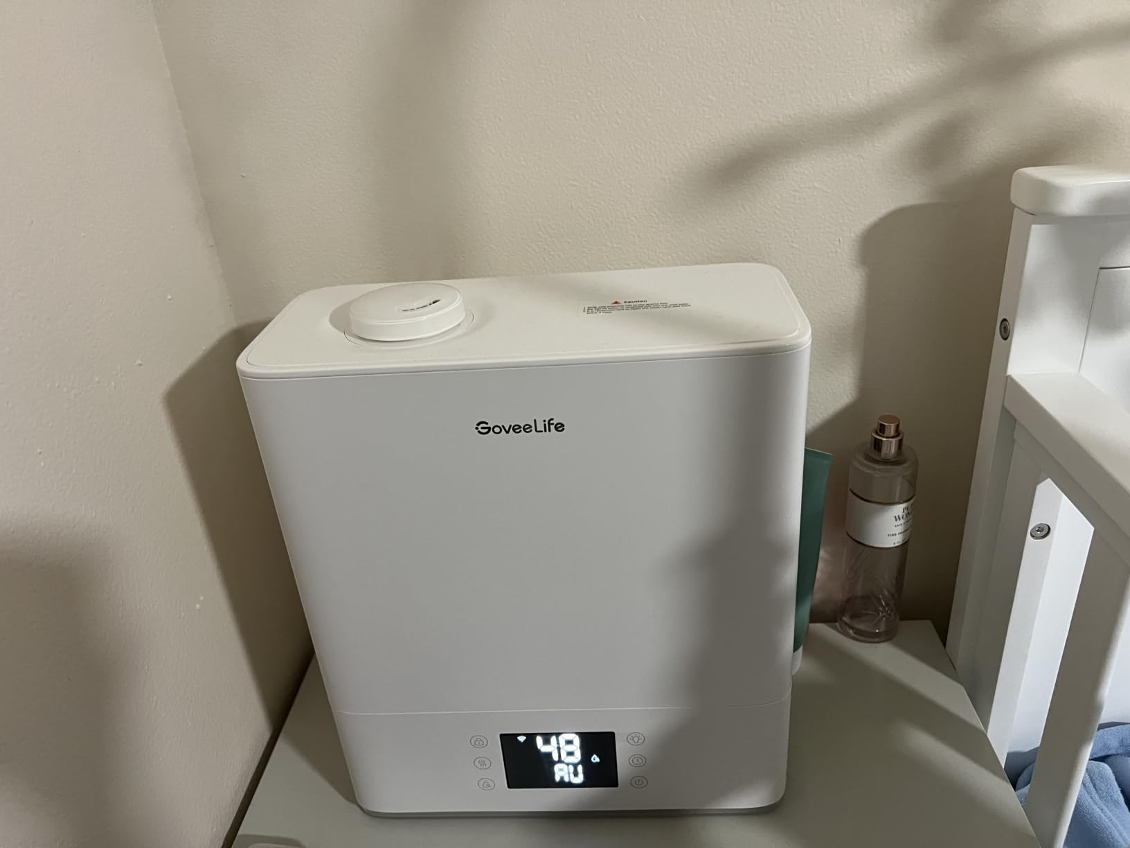 GoveeLife Smart Humidifiers for Bedroom Large Room, Top-Fill Cool Mist 6L WiFi Air Humidifier, Auto Mode, App & Voice Control, 60H Runtime, Rapid Humidification, RGB Nightlight Baby Plants, Black customer photo 2