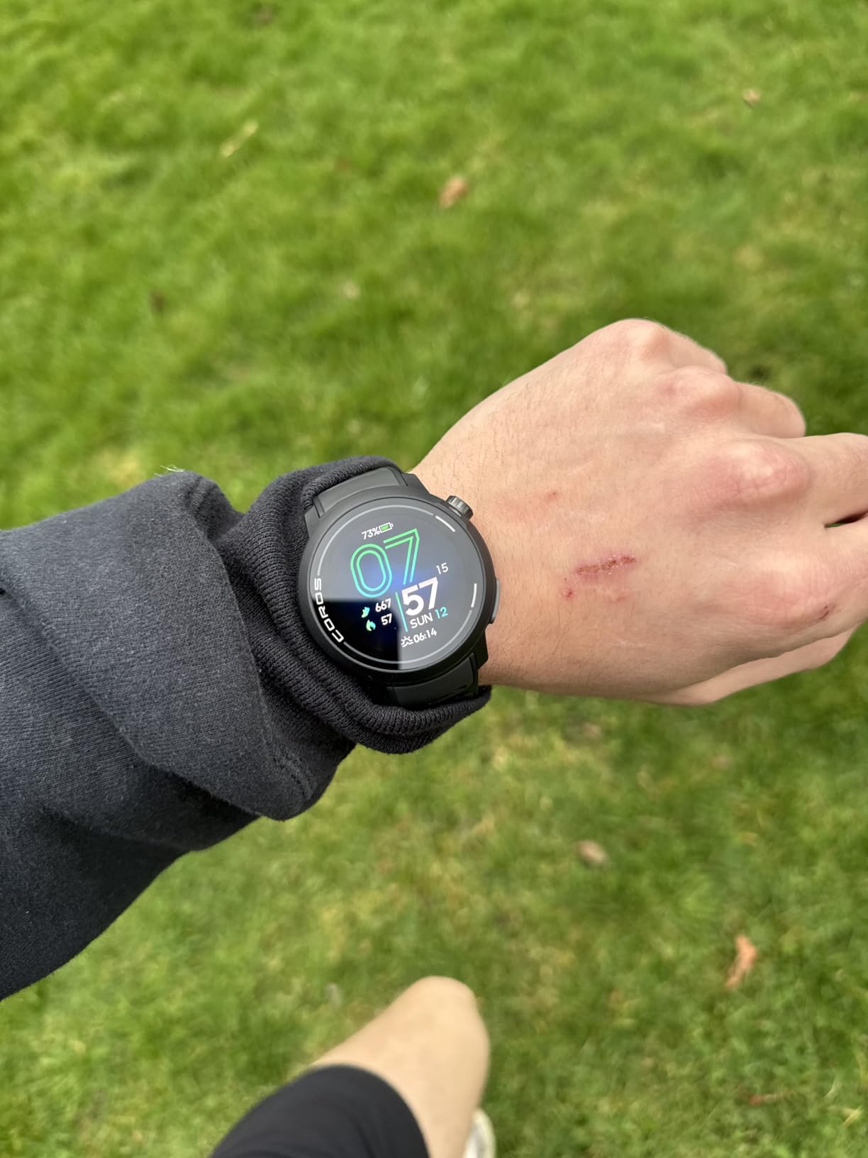 COROS PACE Pro GPS Sport Watch, 1.3-inch AMOLED Touchscreen - Grey | Fastest in Class Processor, 20 Days Battery Life, Navigation with Global Offline Maps, Sleep Tracking, Running, Cycling customer photo 2
