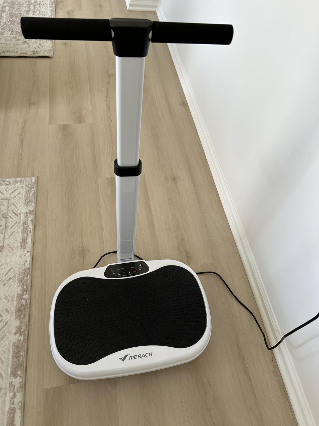 MERACH Vibration Plate Exercise Machine with Handrails, Vibration Plate for Lymphatic Drainage Weight Loss, Vibrating Plate Exercise Machine customer photo 2
