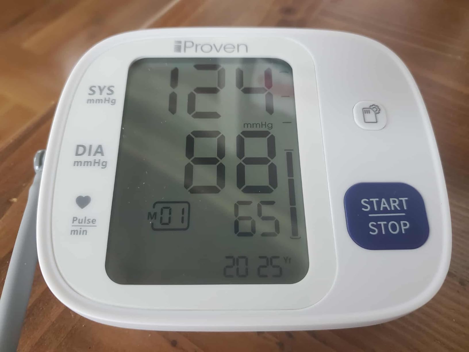 iProven Bluetooth Blood Pressure Monitor for Home Use with App Integration | For Upper Arm, Easy-to-Use One-Touch Operation, accurate BP Cuff with Large Display for Convenient Monitoring customer photo 2