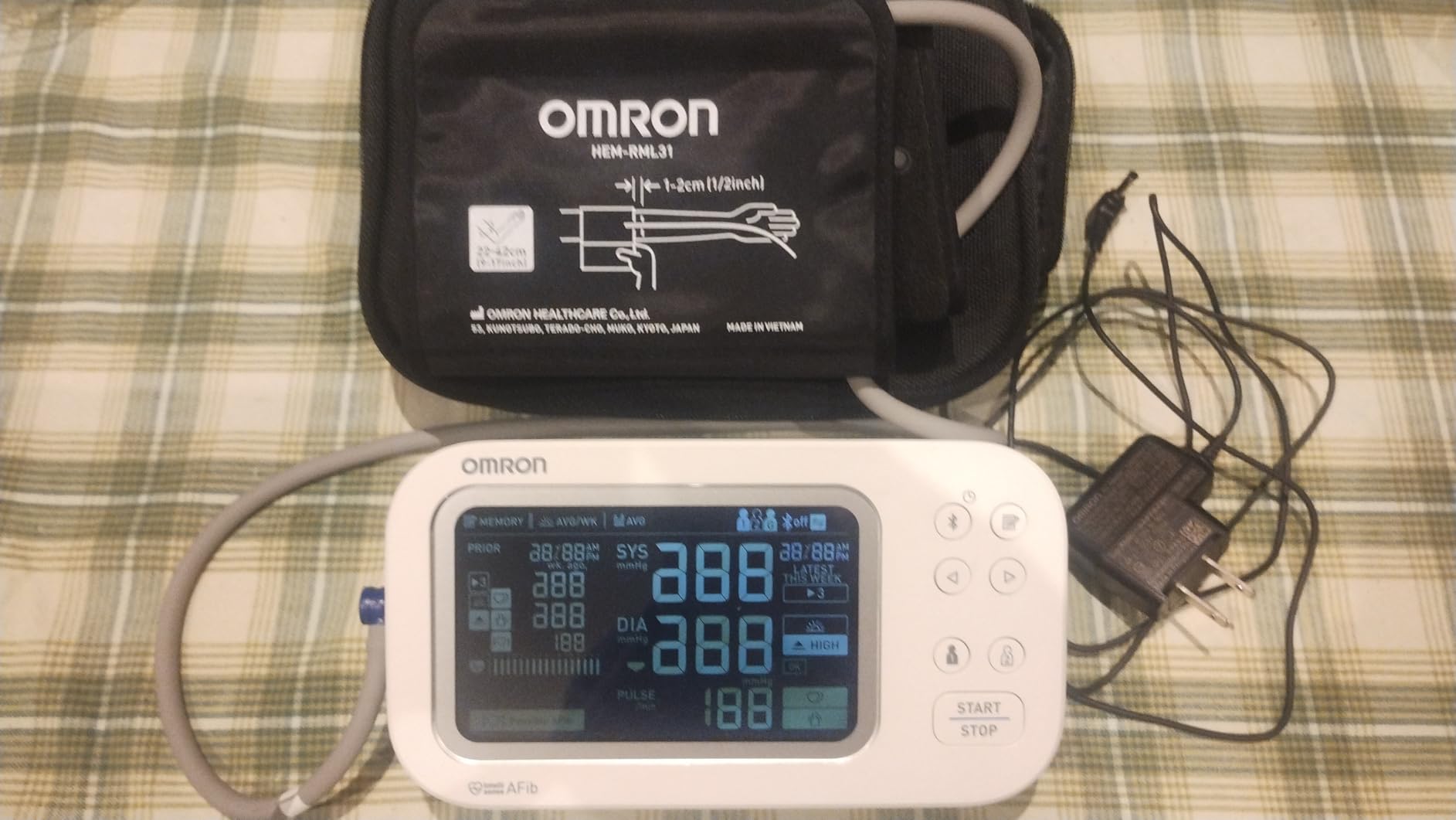 Omron Platinum Blood Pressure Monitor with Upper Arm Blood Pressure Cuff - Clinically Validated, AFib Detection, Connect App customer photo 2