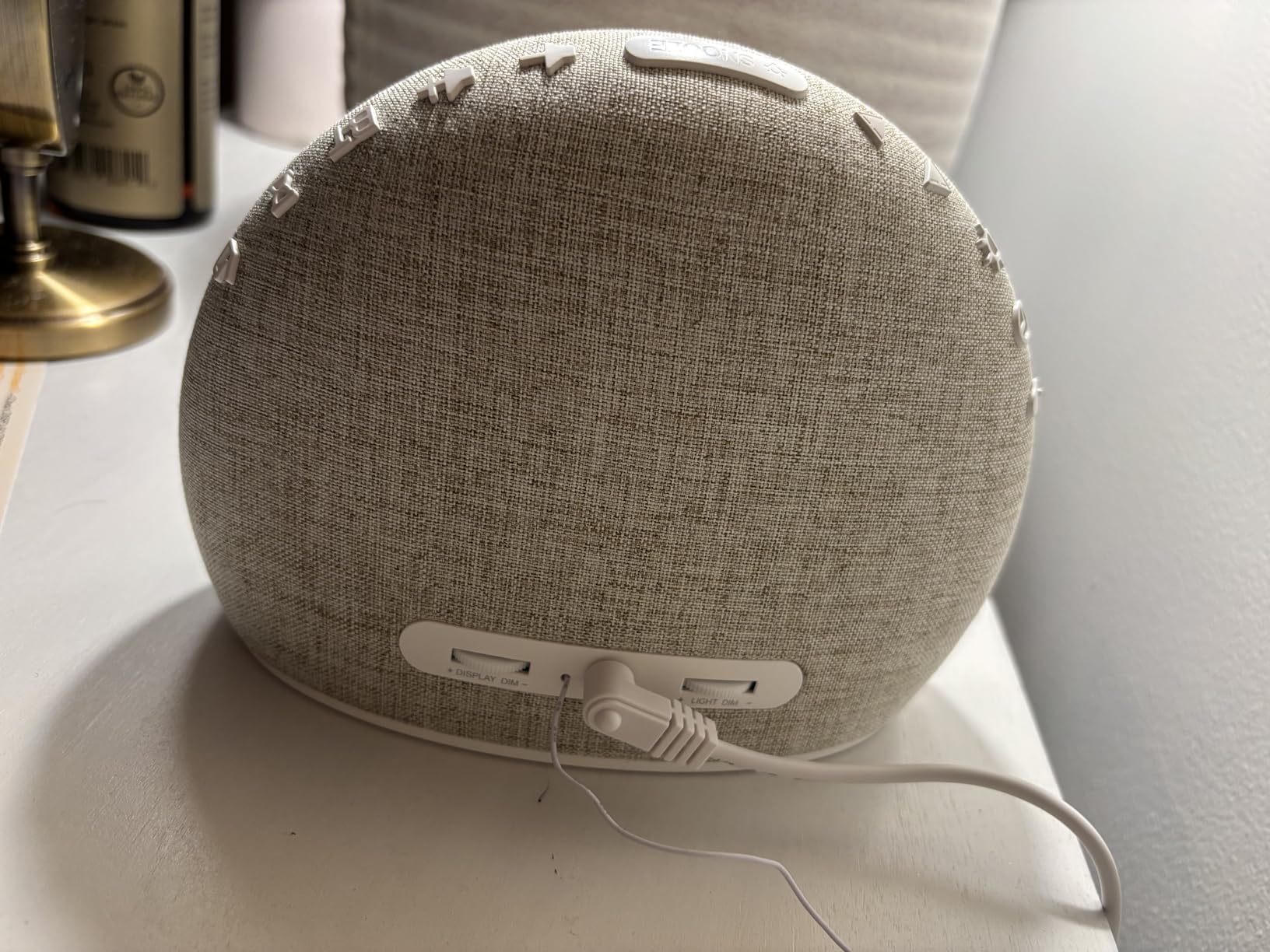 HOUSBAY Sunrise Alarm Clock with Bluetooth Speaker & Radio | Wake Up Light, 6 Gentle Alarm Sounds, Full-Range Dimmable Night Light & Display, Relaxing Bedside Companion, Fabric Finish customer photo 1