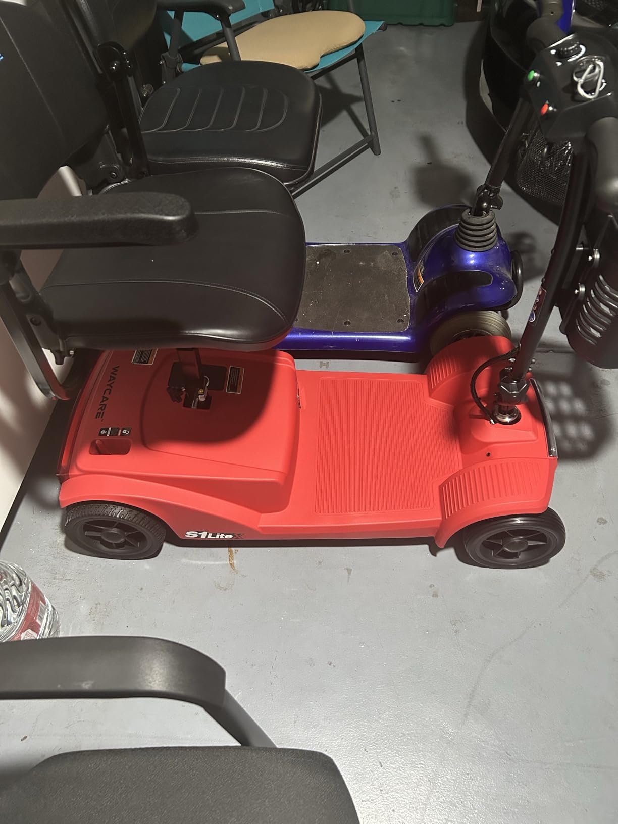 WayCare 15-25 Miles Long Range Mobility Scooter,Weight Capacity 330 LBS+ Powered Mobility Scooters for Seniors, Compact Duty Mobile for Travel with LED Headlight and Detachable Basket(Red) customer photo 1