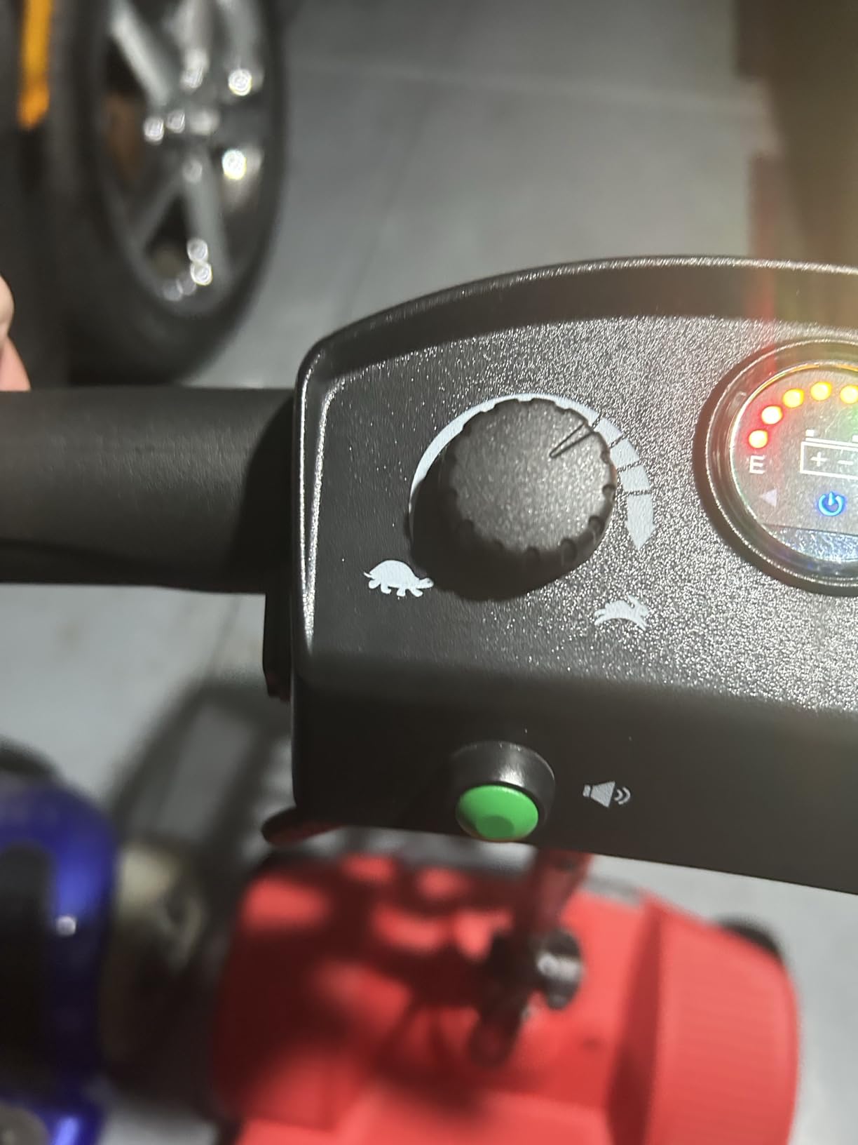 WayCare 15-25 Miles Long Range Mobility Scooter,Weight Capacity 330 LBS+ Powered Mobility Scooters for Seniors, Compact Duty Mobile for Travel with LED Headlight and Detachable Basket(Red) customer photo 2