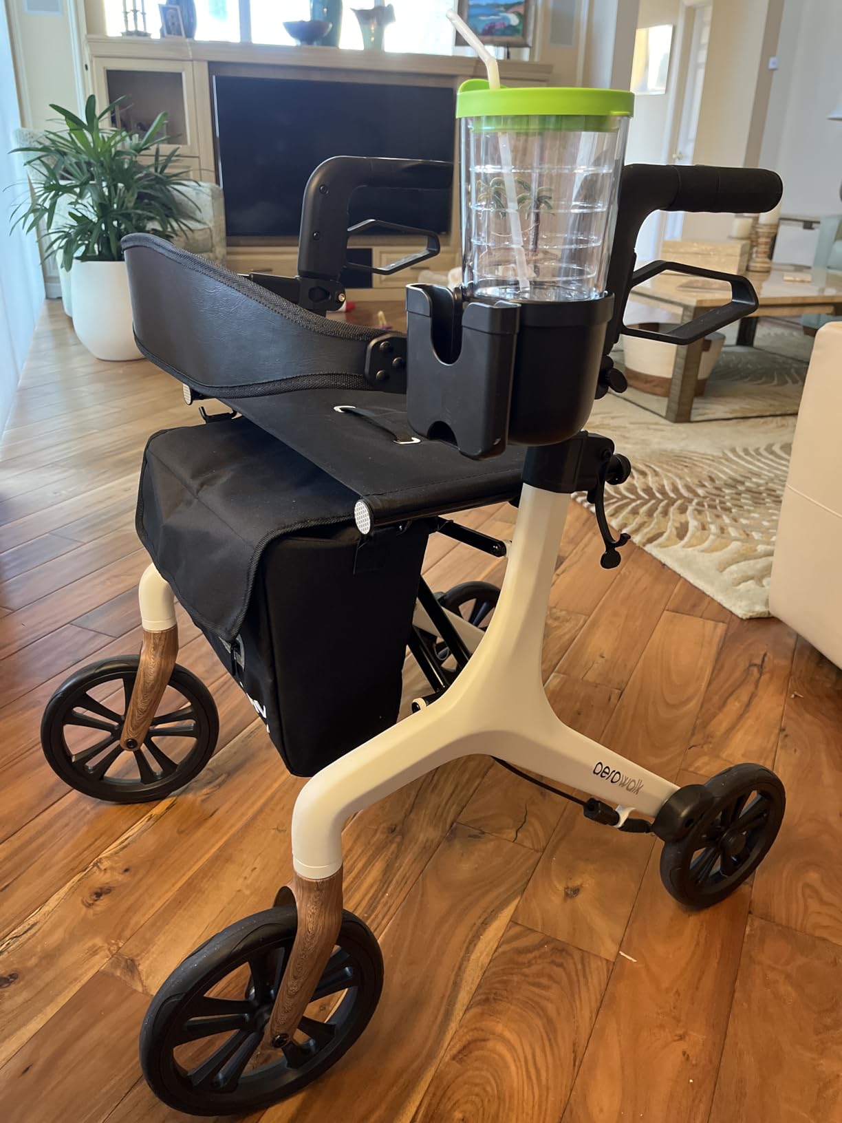 Drive Medical AeroWalk Ultra-Lite Rollator, 15.2 lb, 23