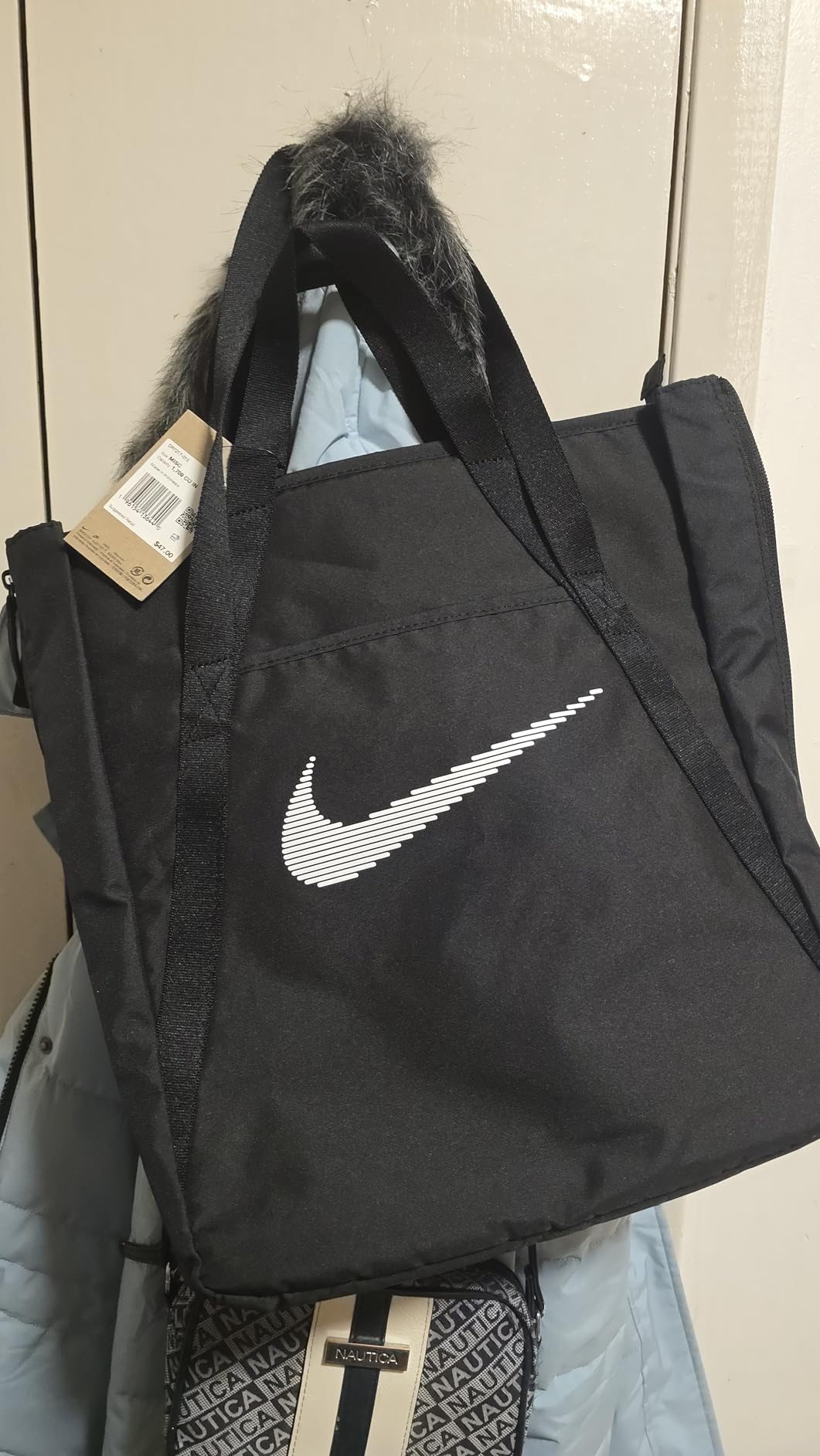 Nike Women's Fitness Gym Tote Bag (28L) customer photo 1