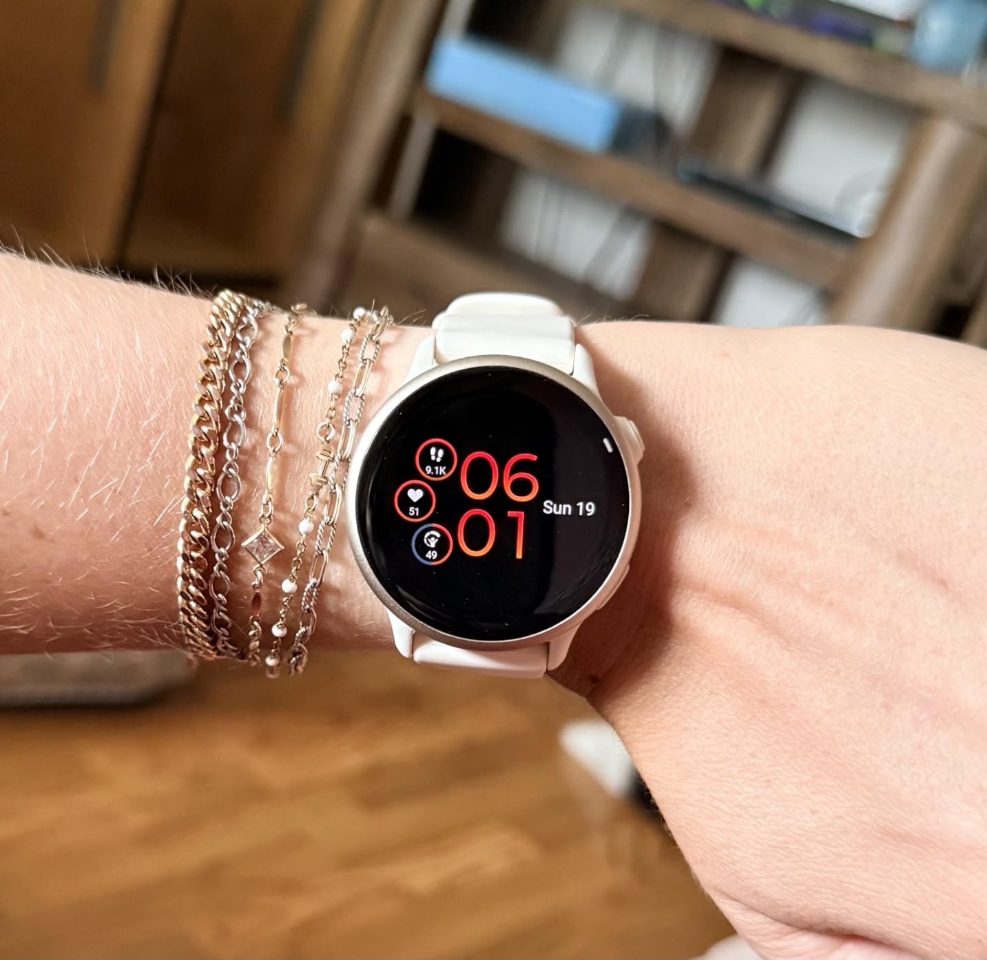 Garmin vivoactive 6, Health and Fitness GPS Smartwatch, AMOLED Display, Up to 11 Days of Battery, Slate with Black Band | Amoled Display, Built-in GPS, Up to 11 Days Battery, 8GB Storage, 5 Atm Water Rating, Slate with Black Band customer photo 1