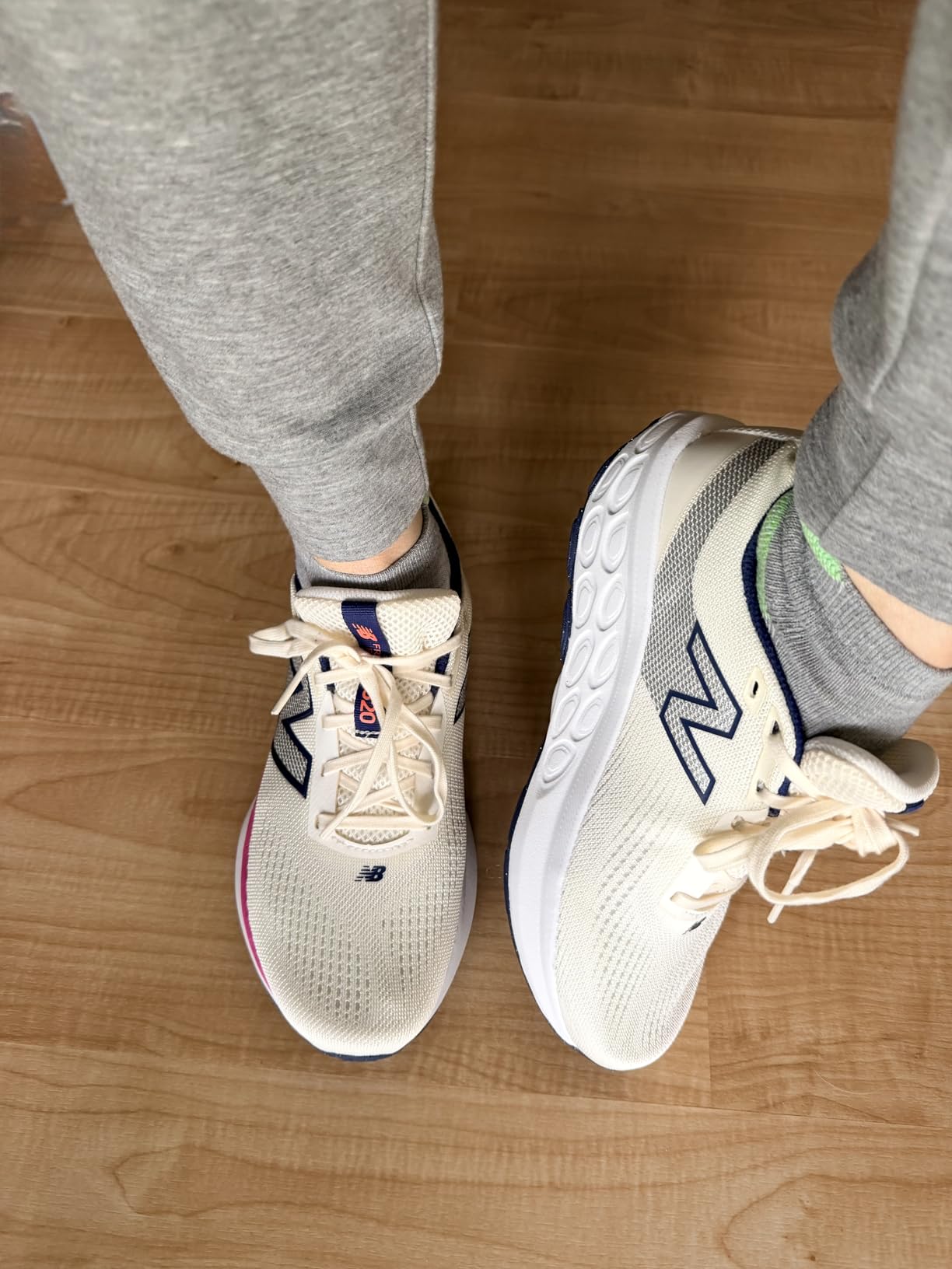 Women's Fresh Foam 520 V9 Running Shoes customer photo 1
