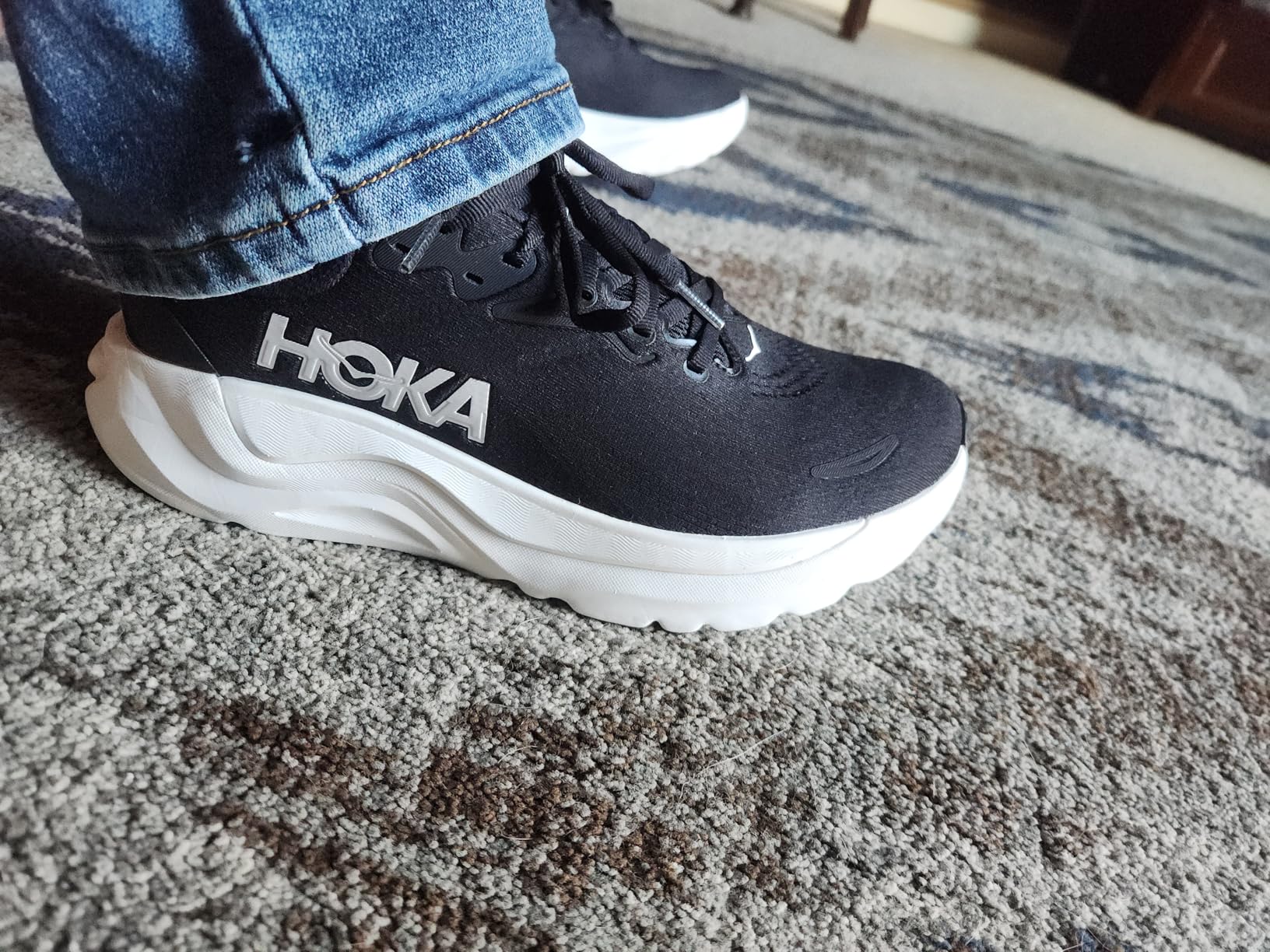 HOKA Men's Arahi 8 Stability Running Shoes customer photo 1