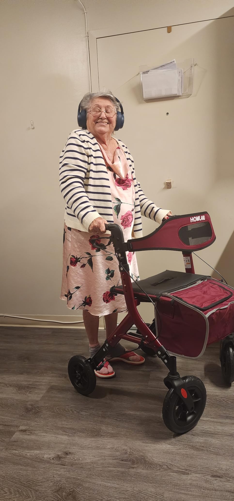 HOMLAND All-Terrain Rollator Walker with Seat for Seniors, Aluminum Frame | 10