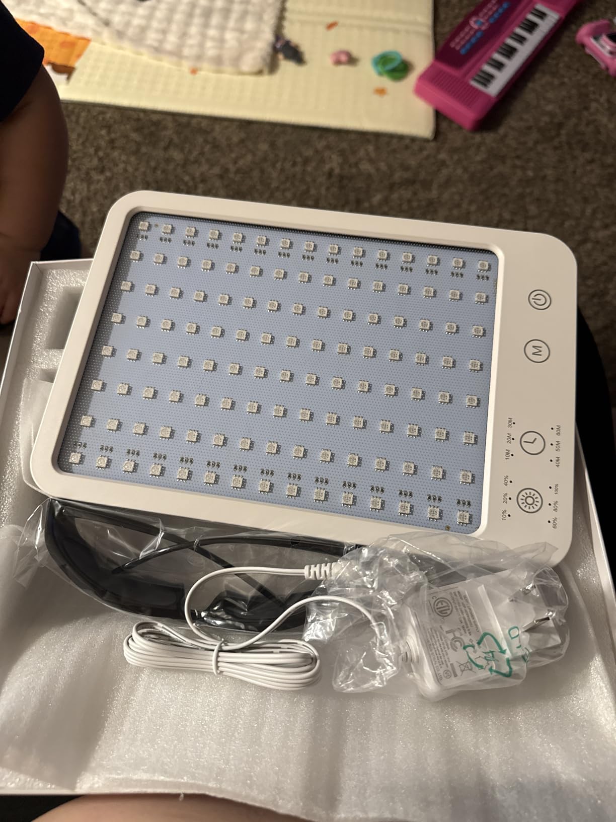 Red Light Therapy for Face Body, Red Light Panel with Adjustable Stand, 660nm and 850nm Near Infrared Therapy Lamp with 3 Modes, 6 Adjustable Brightness and Timer, Home and Travel Use, Gift for Women customer photo 2