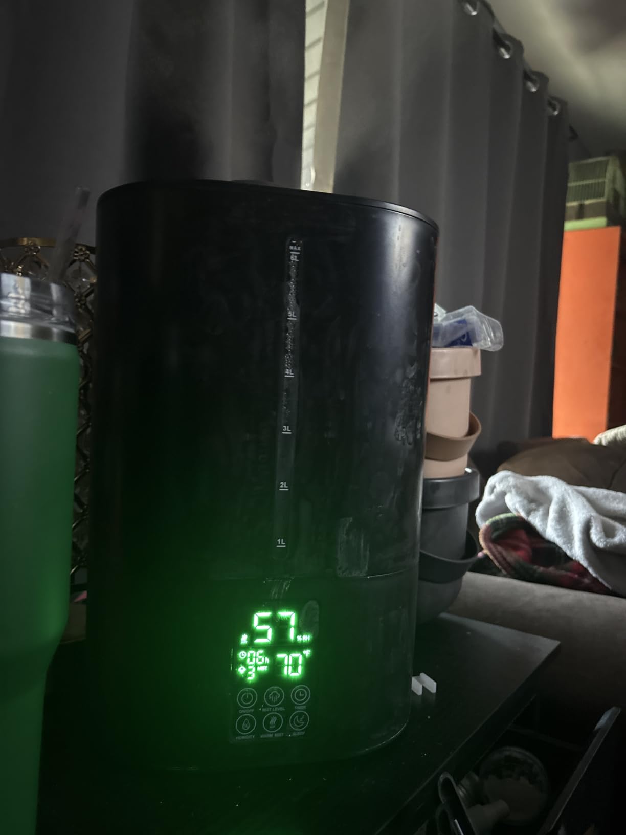 Coolfiqu 6L Humidifiers for Bedroom Large Room Home, Cool and Warm Humidifier for Baby and Plants Hot Mist Top Fill Desk Humidifiers Oil Diffuser, Quiet, Adjustable Mist, 360 Nozzle-Black (2026 Upgraded) customer photo 1