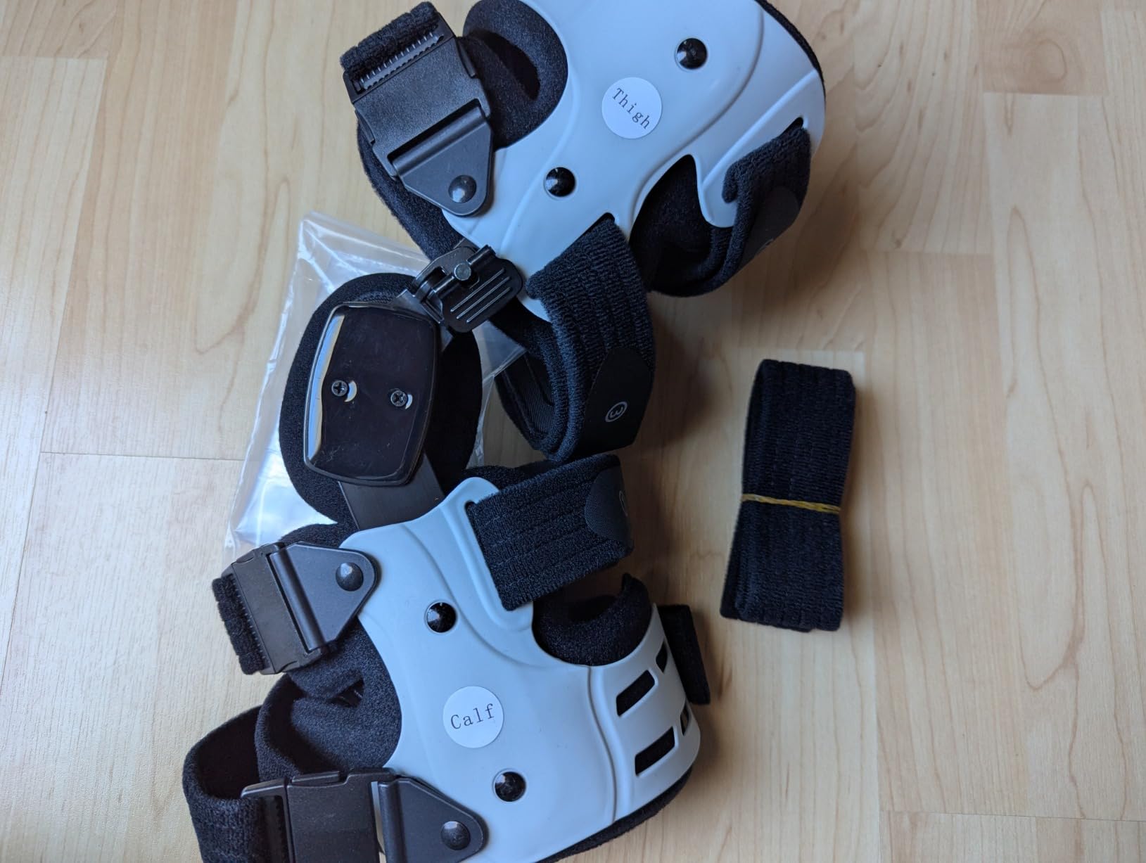 Orthomen OA Unloader Knee Brace, Adjustable Metal Medial & Lateral Valgus Knee Support, Osteoarthritis, Arthritis Pain Relief, Right customer photo 1