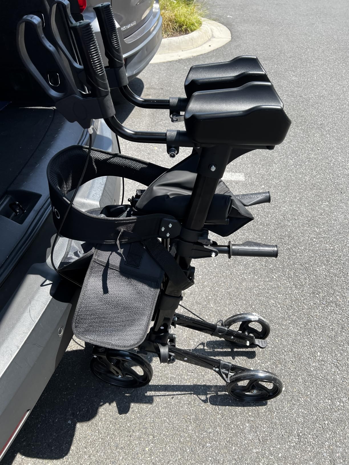 Helavo Bariatric 2-in-1 Walker Wheelchair Combo - Extra Wide 28.3