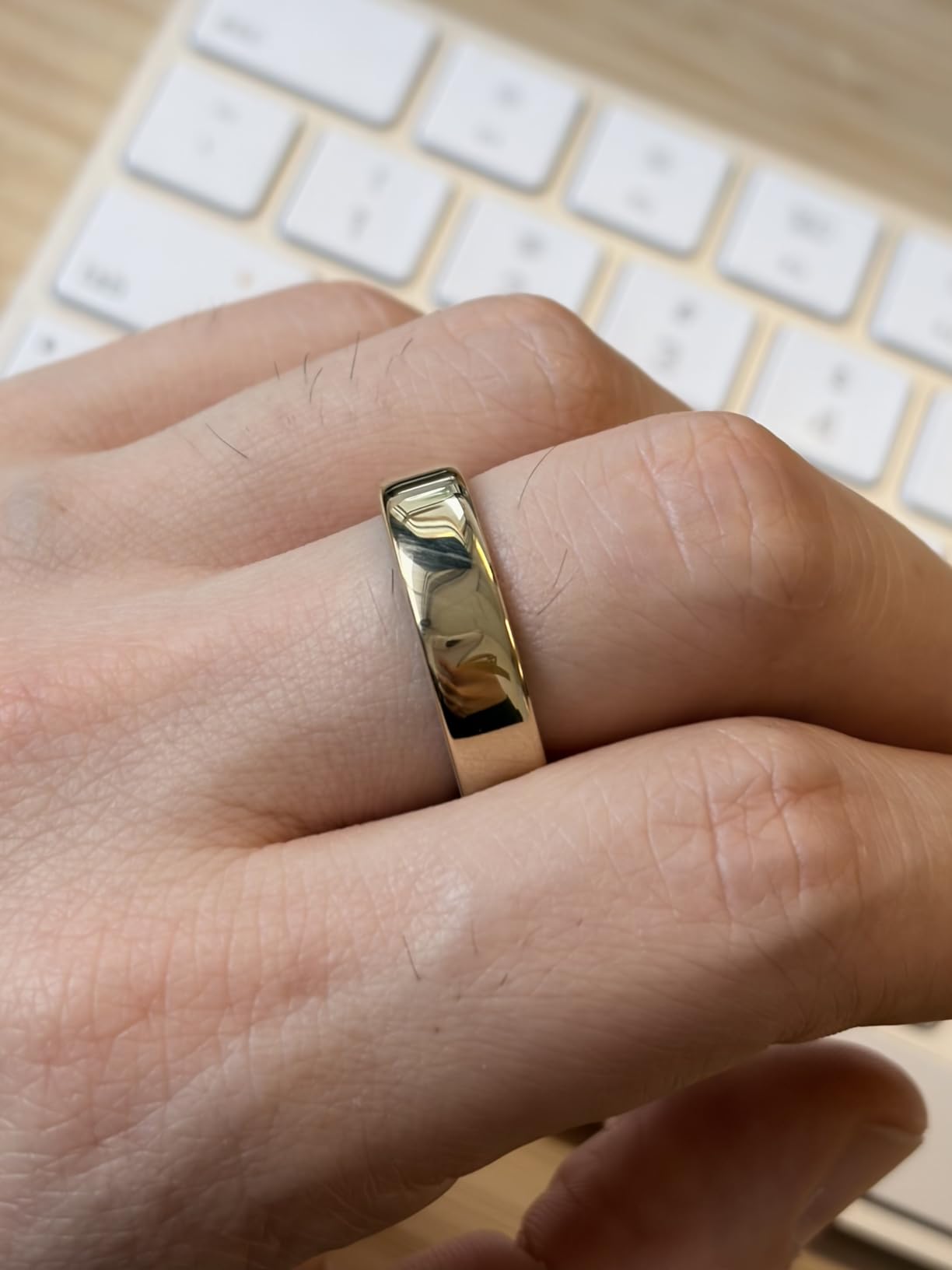 Oura Ring 5 - Black - Size 8 - World's Smallest Smart Ring - Sleep, Activity, Women's Health, AI Advisor, 1 Week of Battery Life, Size Before You Buy, Android & iOS Compatible customer photo 1
