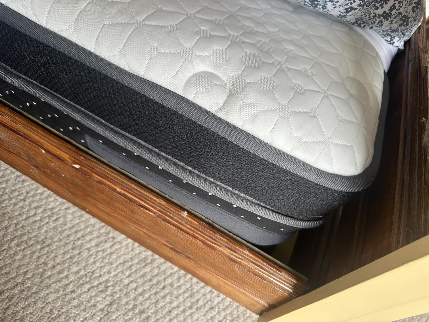 14 Inch Medium Firm King Mattress, Hybrid Mattress for Pressure Relief | for Zoned Support and Back Pain Relief, Deep Sleep Mattresses, 10 Years Warranty, 365 Nights Trial customer photo 1