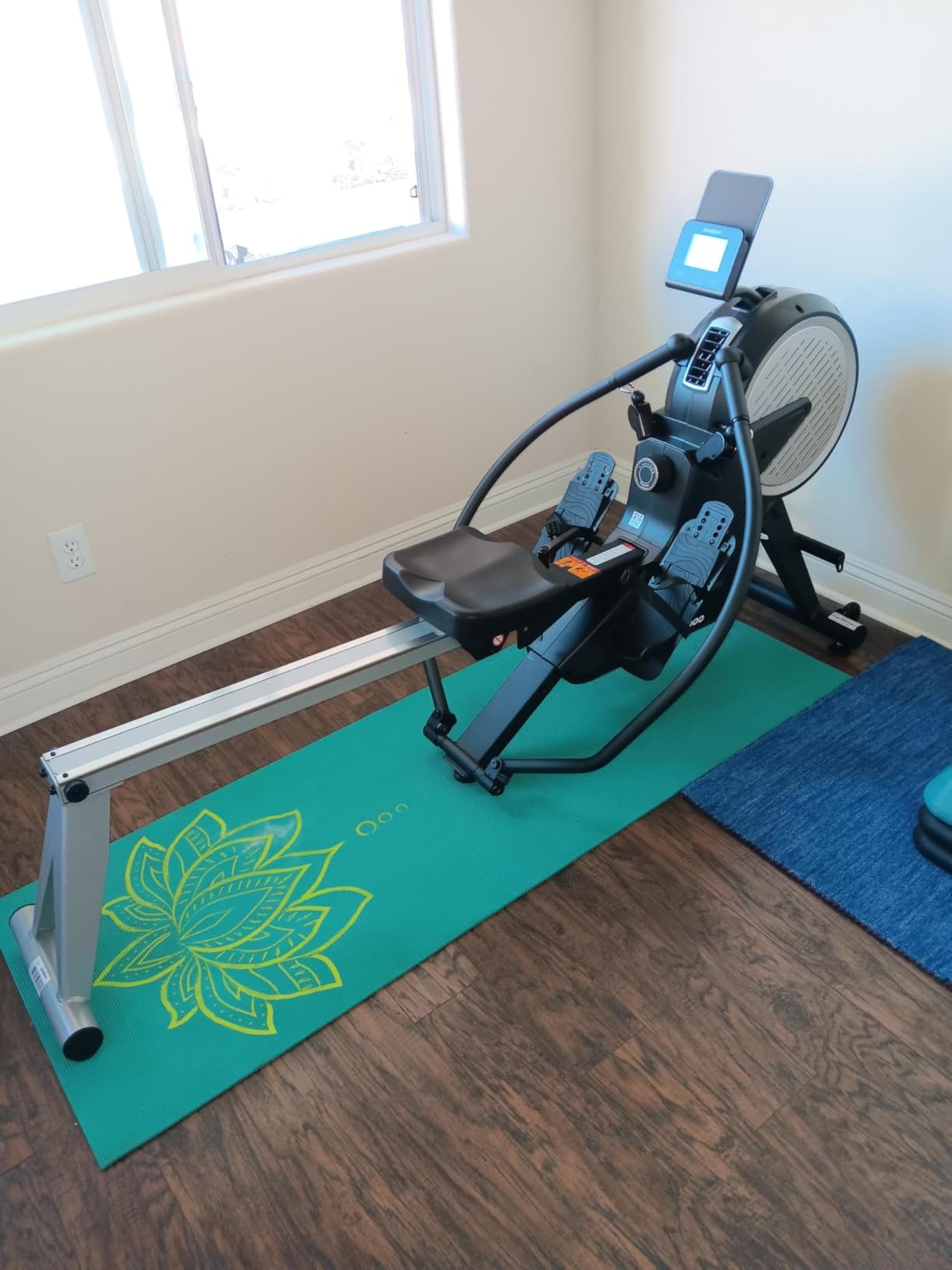 pooboo Dual Scull Rowing Machine with Wind and Magnetic Resistance customer photo 2