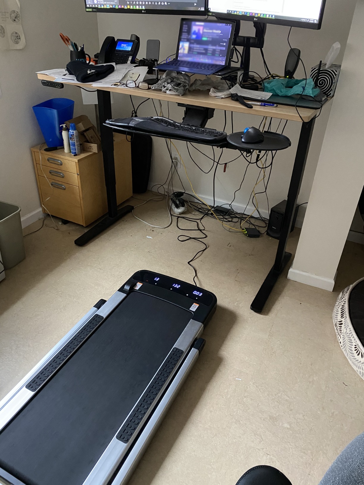Height-Adjustable Desk Treadmill with 15% Incline for Home Office Workout | 8 in 1 Folding Treadmill 450lbs Weight Capacity, 3.5HP Quiet Portable Treadmill with Desk, 3 Type Control, Ready to Use customer photo 2