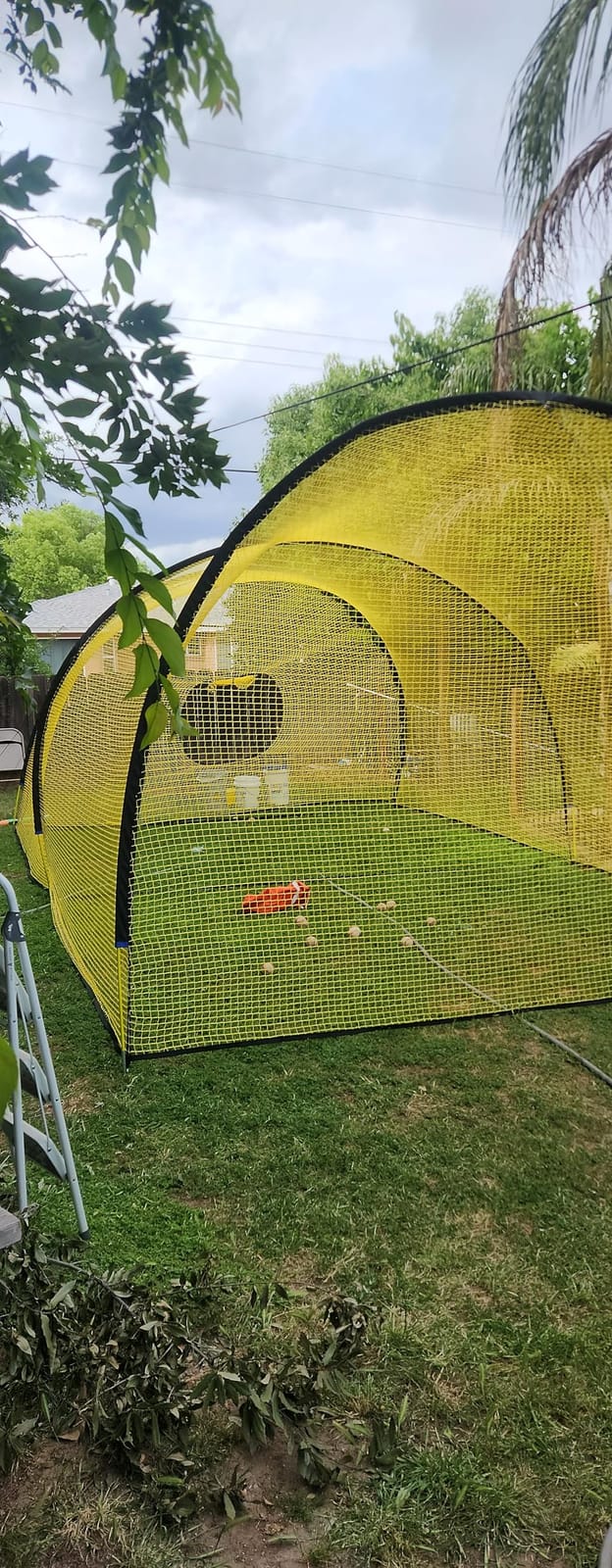 Apex Sports Portable 22ft x 12ft x 8ft Baseball & Softball Batting Cage with Pitching Machine Hole, 3ply 1.25'' Yellow Netting, Secure Steel Poles, 12.7MM Fibreglass Poles, Carry Bag Included customer photo 2