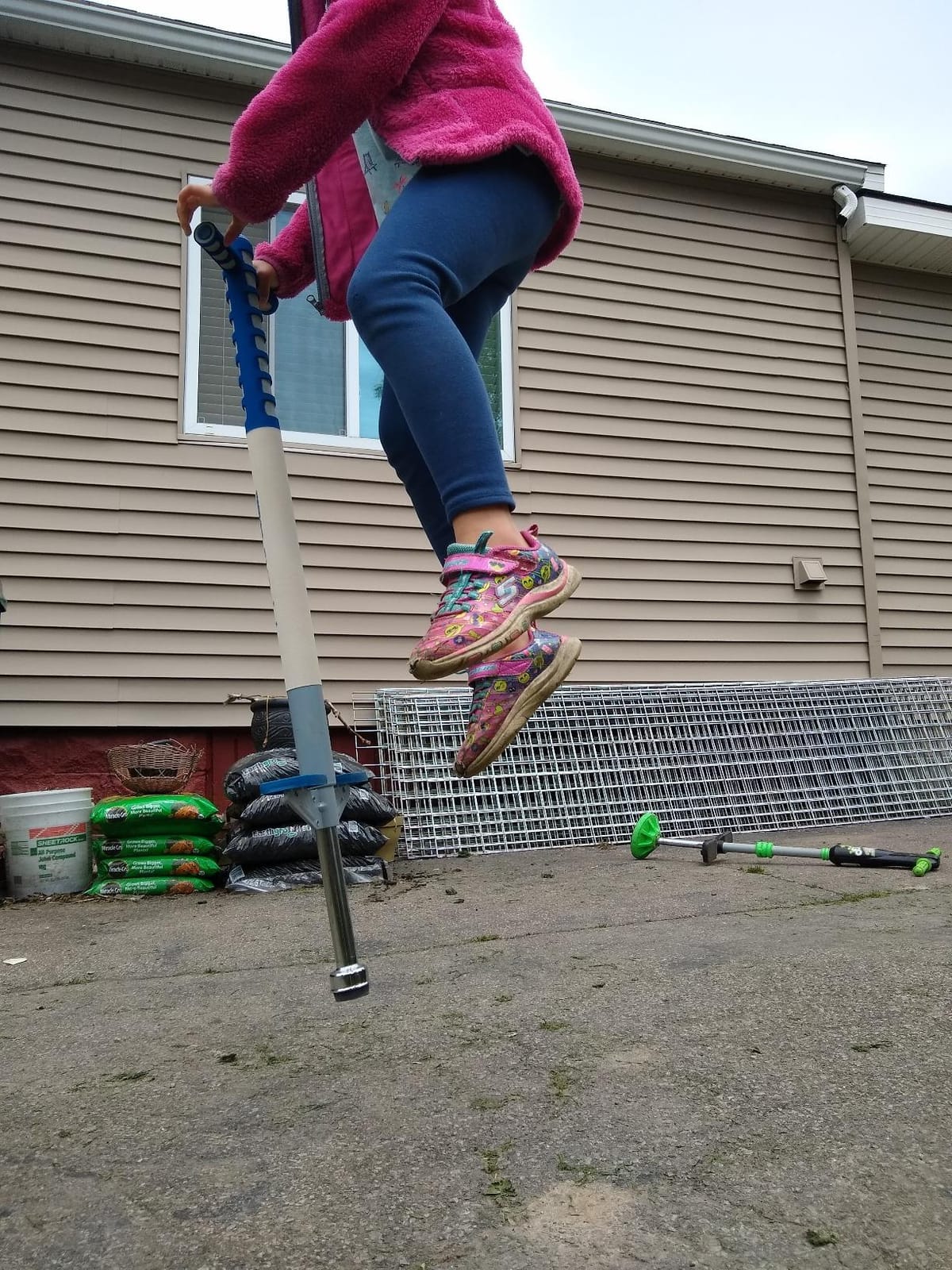 Flybar Maverick Foam Pogo Stick for Kids Age 5 and Up, 40 to 80 Pounds, Pogo Stick for Boys and Girls (Red/Blue) customer photo 1