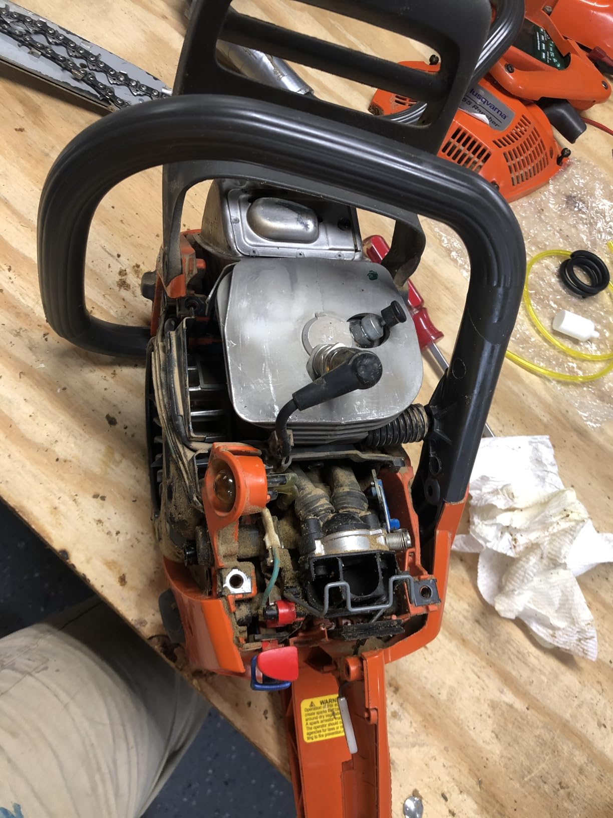 Husqvarna 965030298 455 Rancher 20-Inch 55-1/2cc 2-Stroke Gas-Powered Chain Saw, Orange (965030298) customer photo 2
