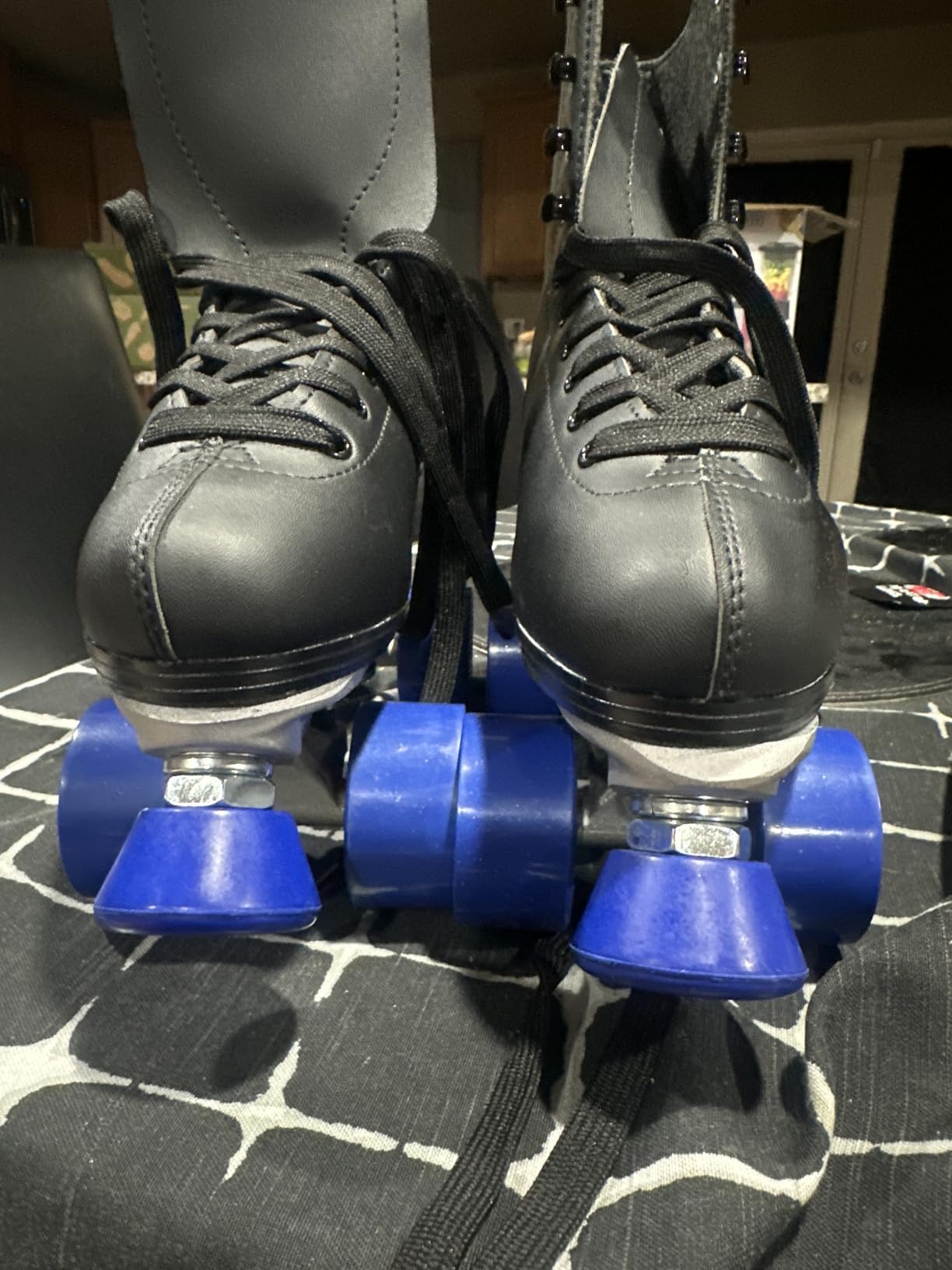 Chicago Skates Classic Quad Roller Skates for Women & Men – Durable & Top Performance, Adjustable High-Top Boots for Safe Indoor/Outdoor Roller Derby–60mm PU Wheels & Semi-Precision Bearings customer photo 1
